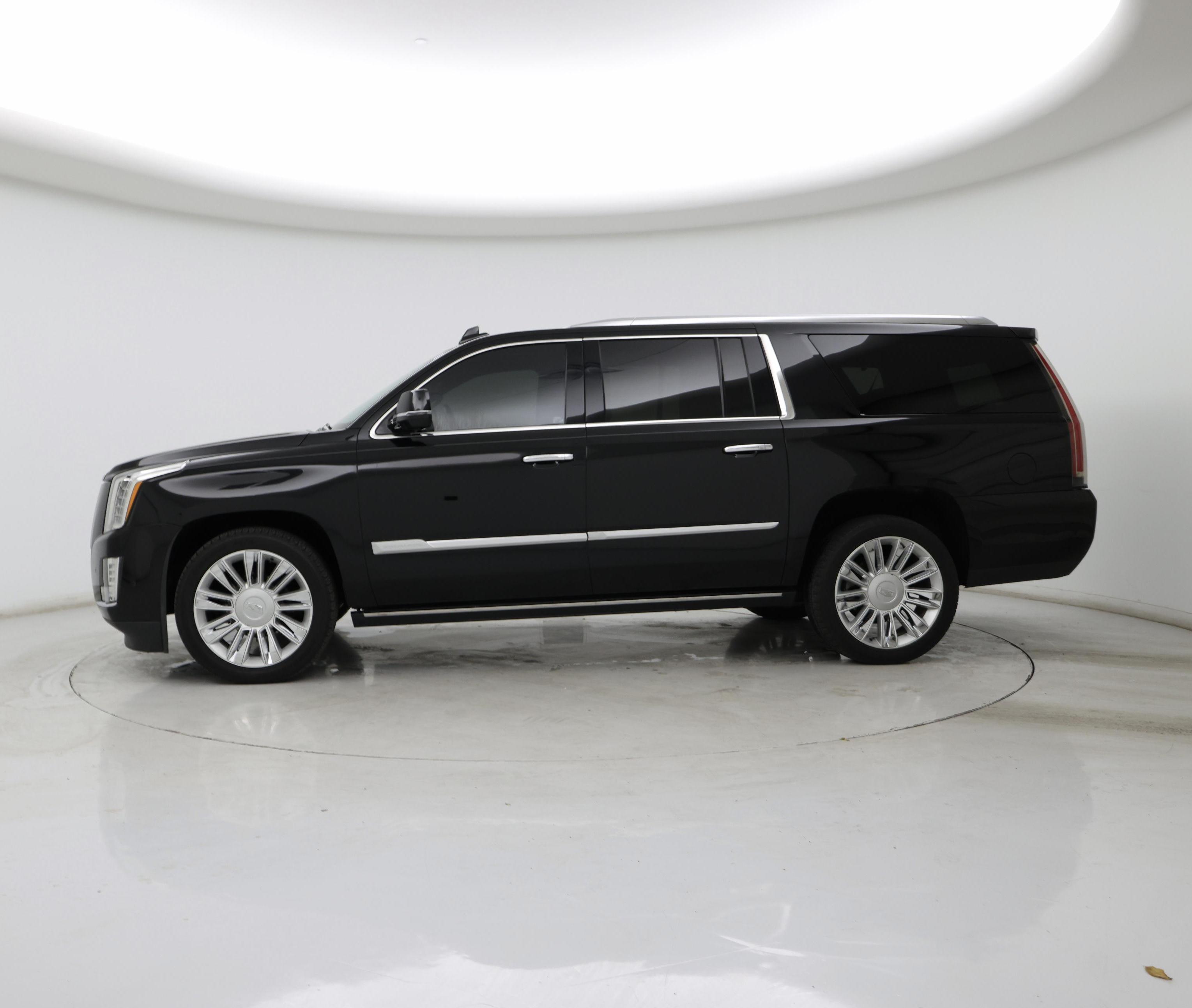 Thumbnail: 2019 Cadillac Escalade - 3