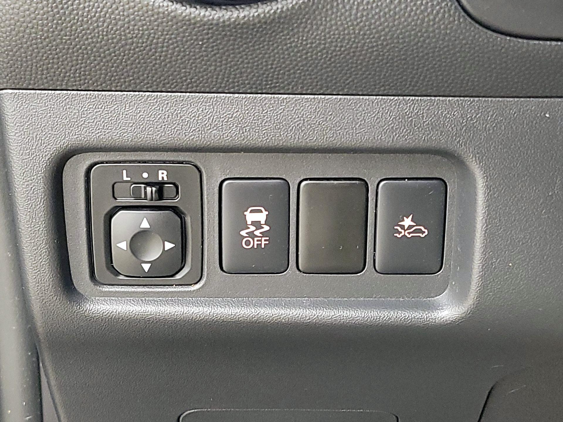 Thumbnail: 2022 Mitsubishi Mirage - 13