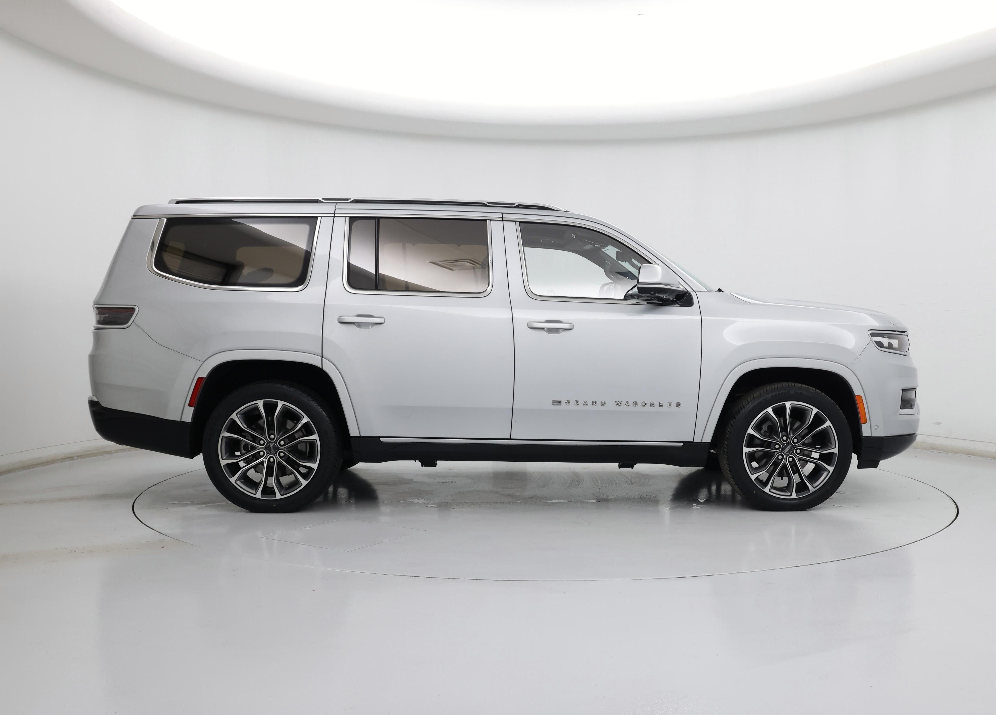 Thumbnail: 2022 Jeep Grand Wagoneer - 7