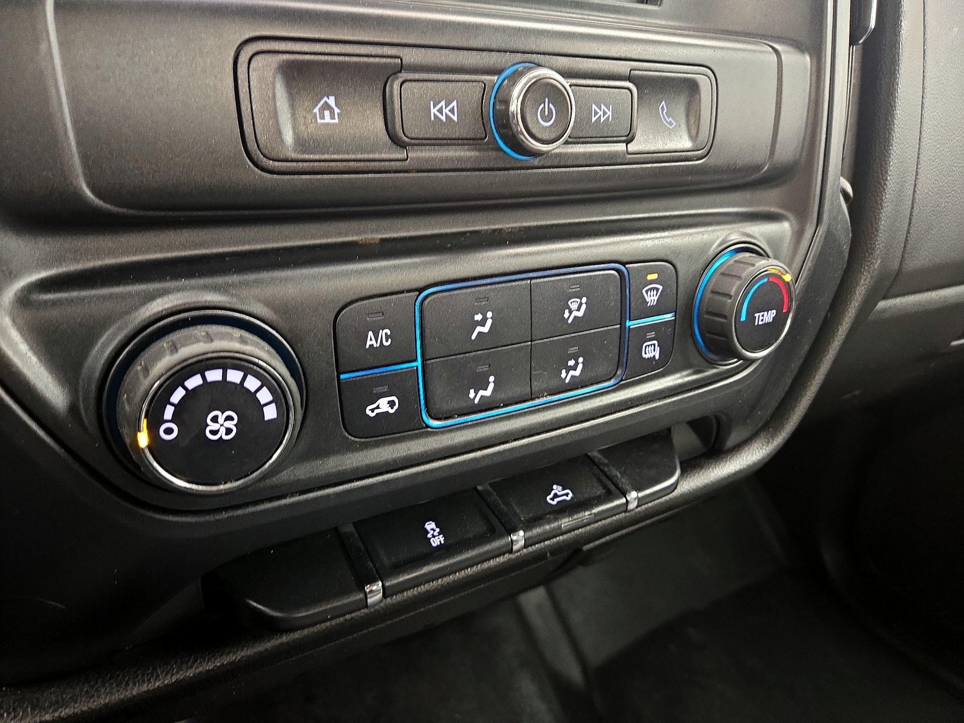 Thumbnail: 2016 Chevrolet Silverado 1500 - 15