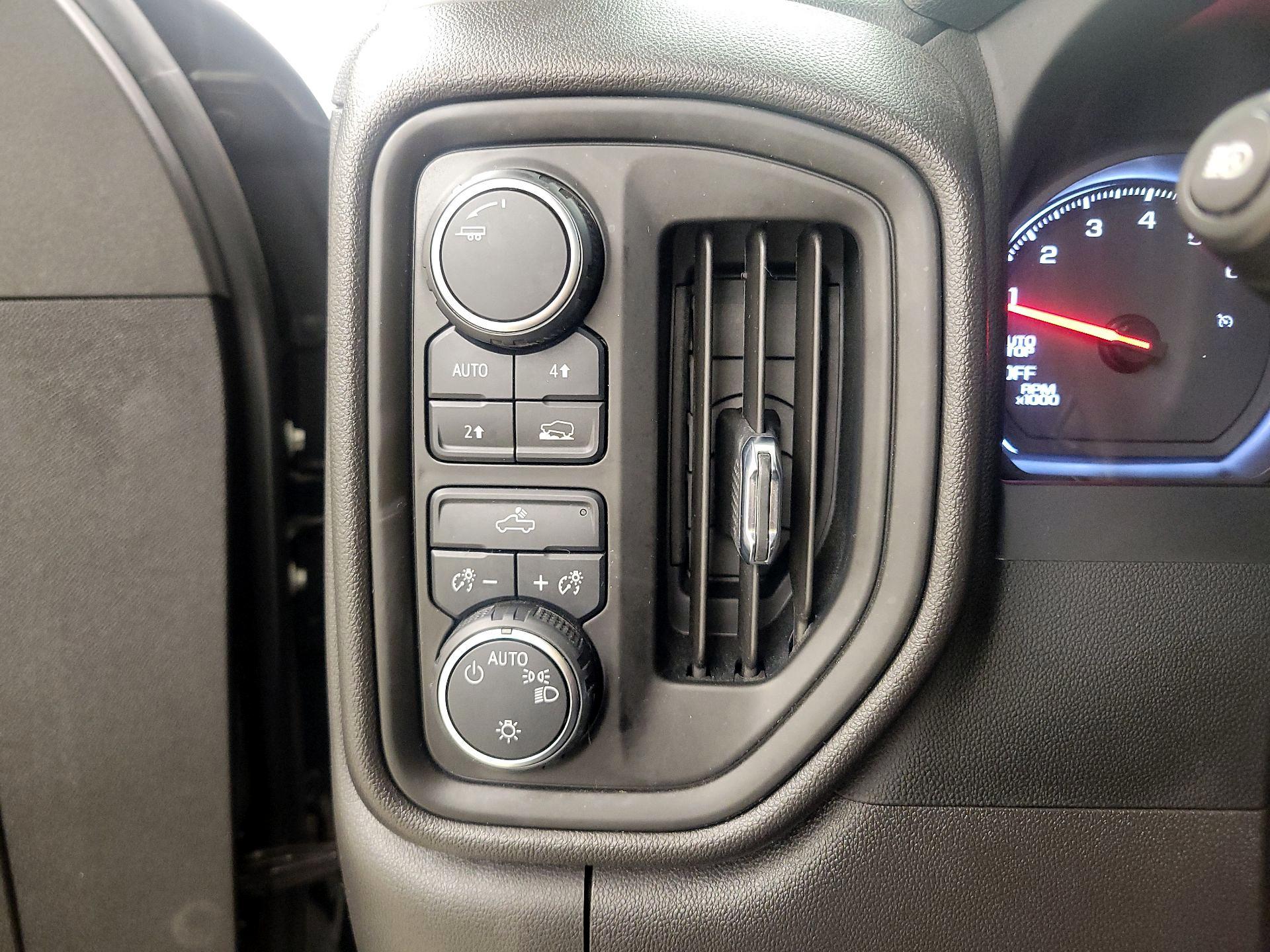 Thumbnail: 2023 Chevrolet Silverado 1500 - 13