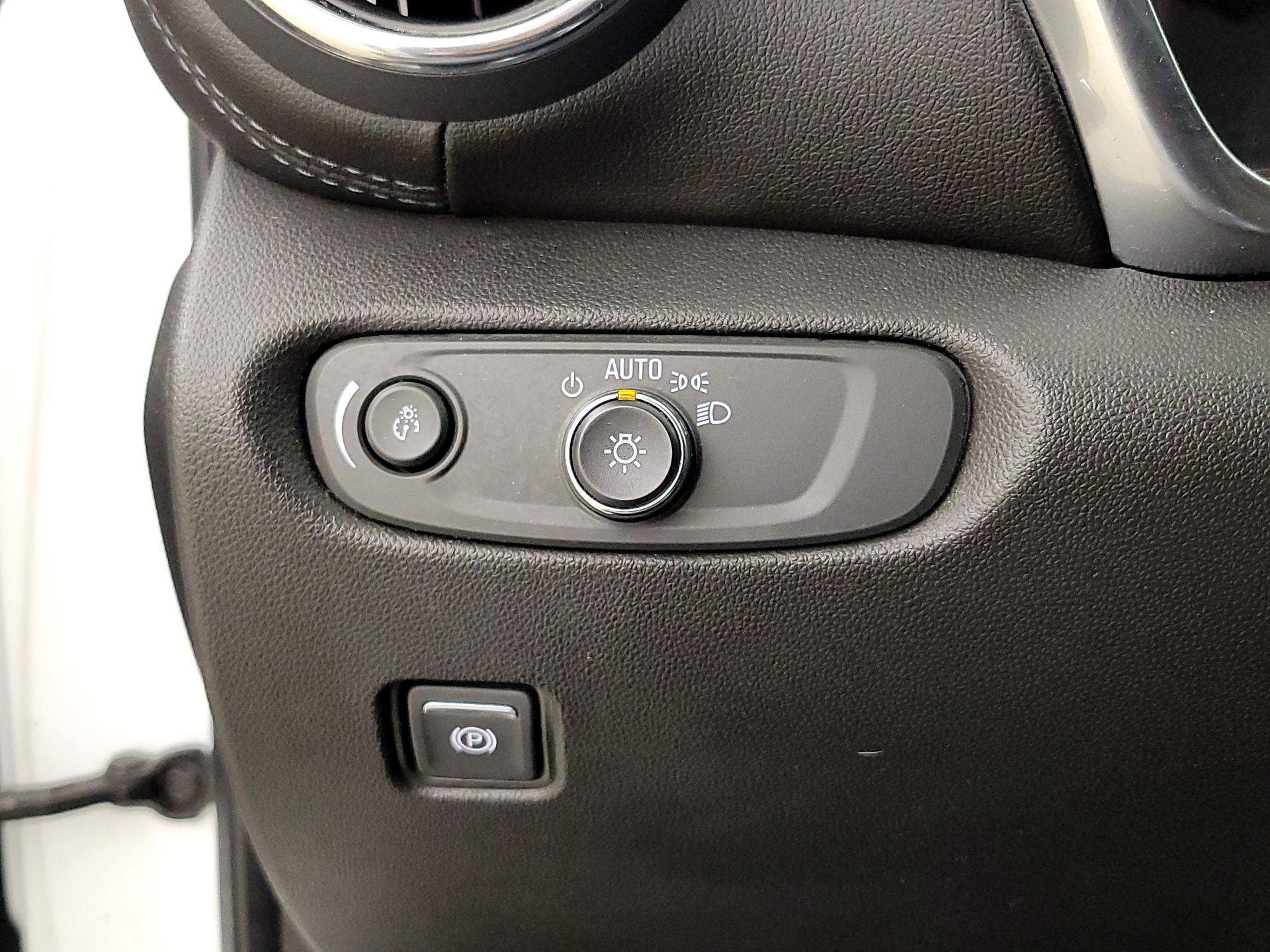 Thumbnail: 2022 Chevrolet Blazer - 13