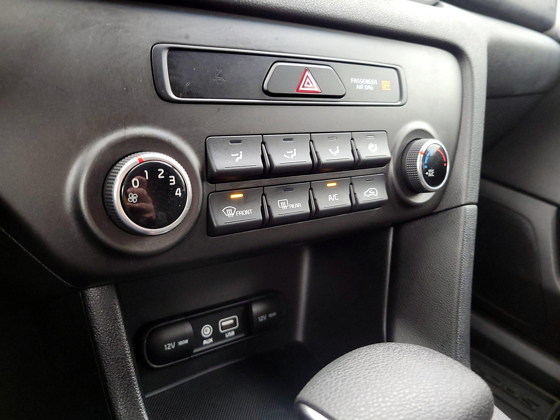 Thumbnail: 2017 Kia Sportage - 16