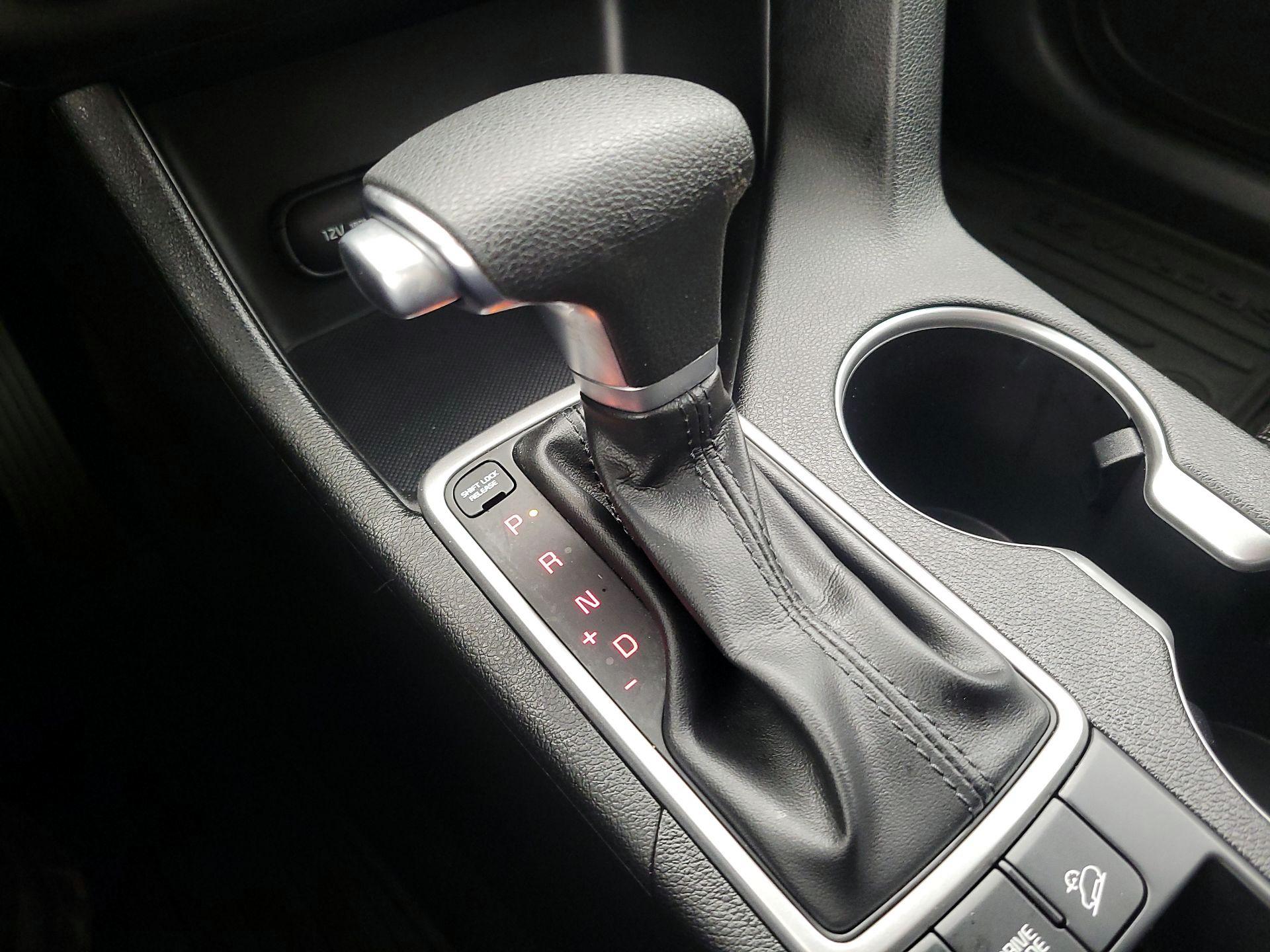 Thumbnail: 2017 Kia Sportage - 17