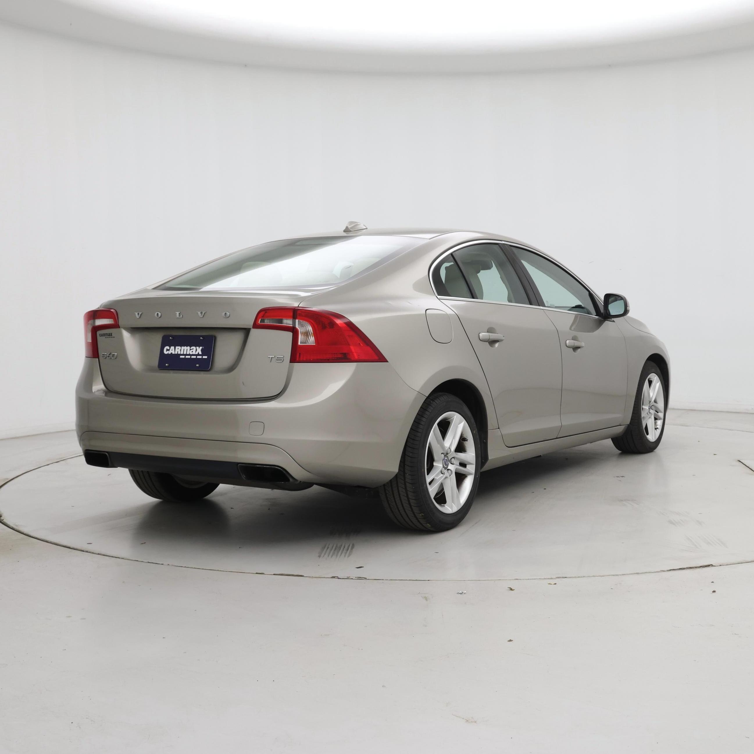 Thumbnail: 2015 Volvo S60 - 8