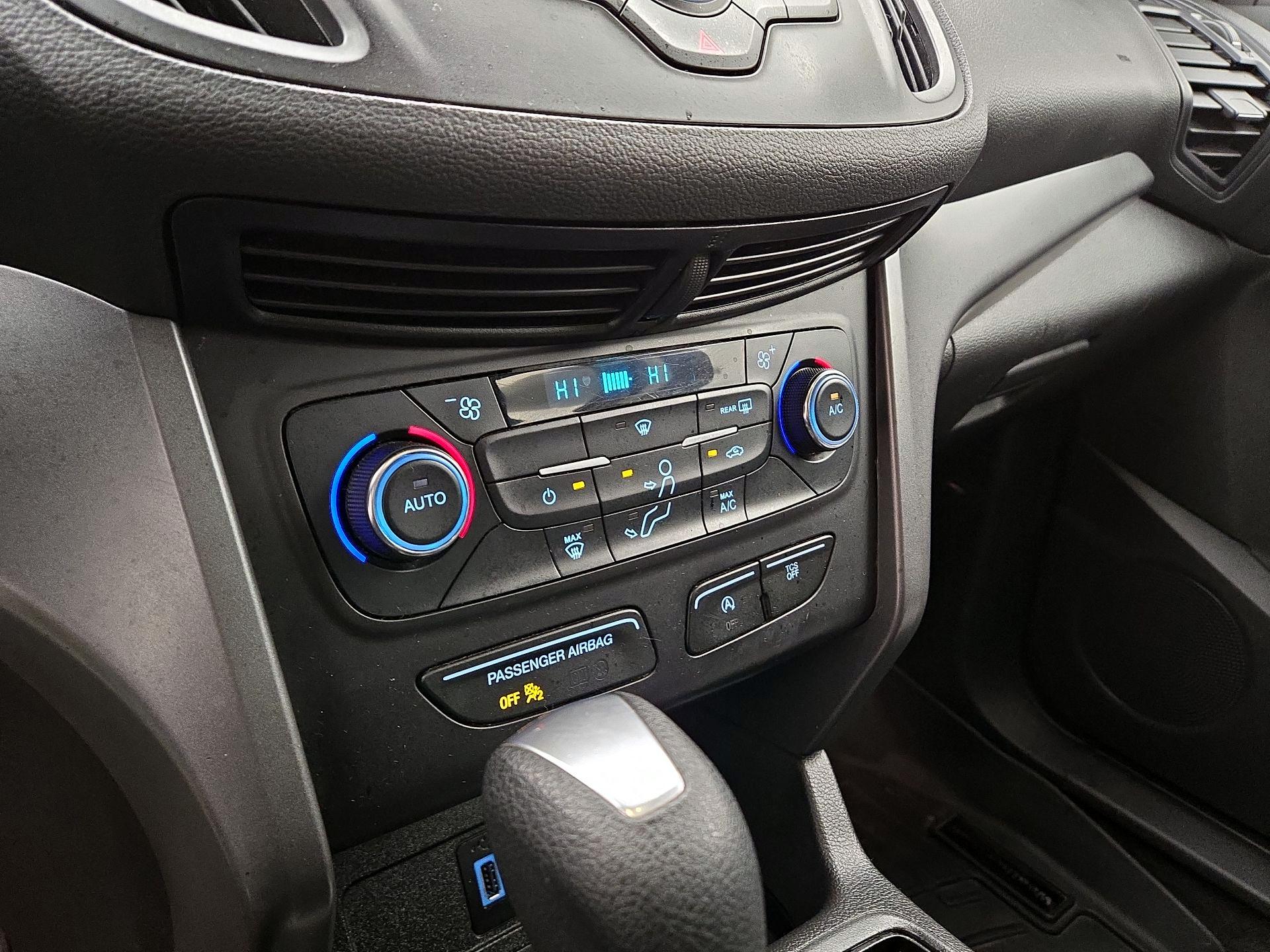 Thumbnail: 2017 Ford Escape - 16