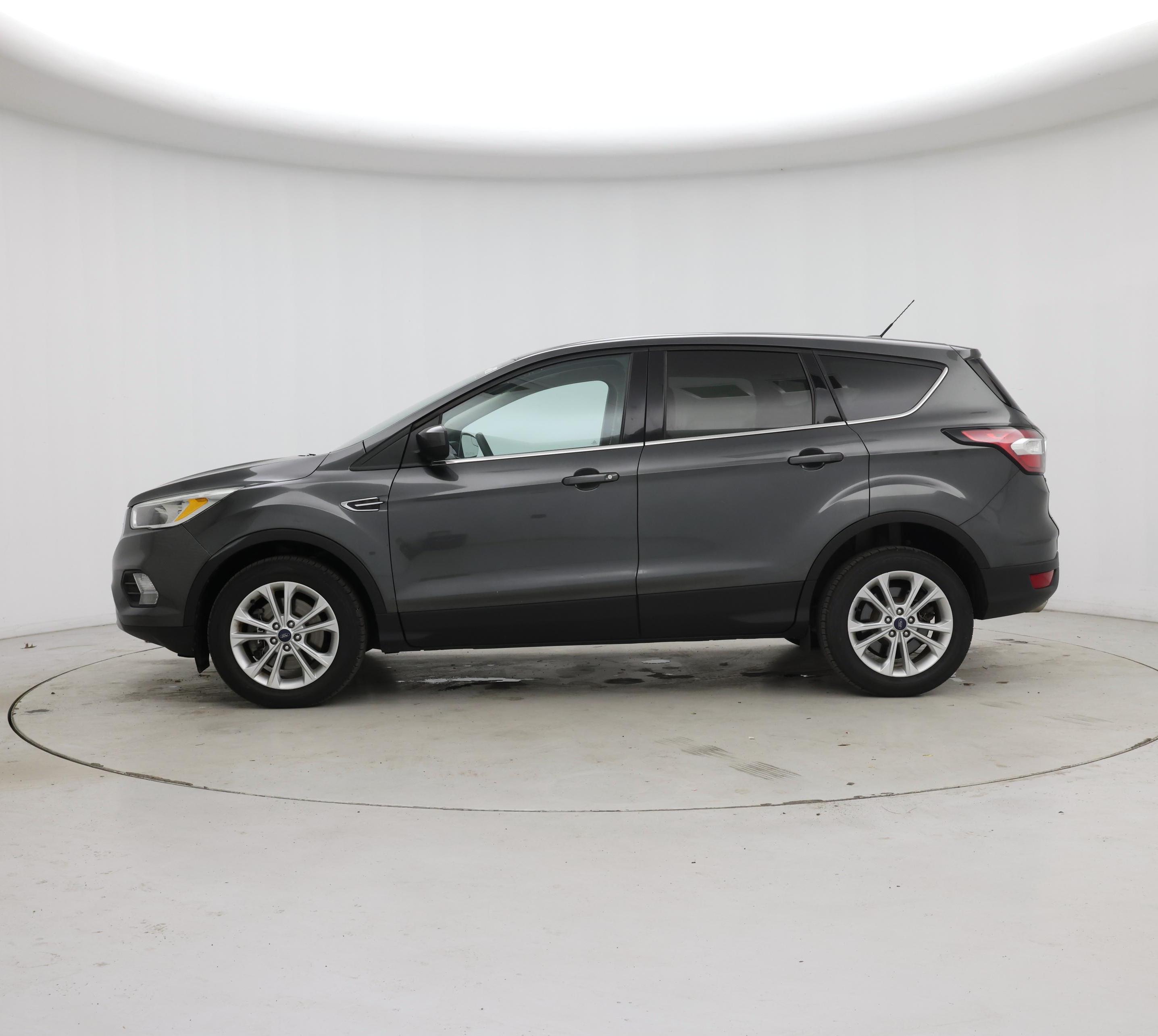 Thumbnail: 2017 Ford Escape - 3