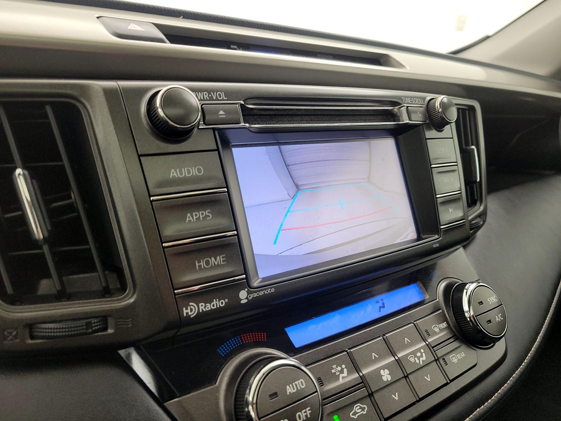 Thumbnail: 2015 Toyota RAV4 - 14