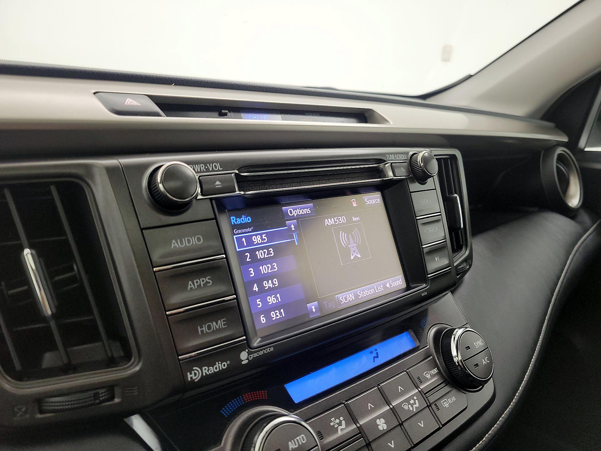 Thumbnail: 2015 Toyota RAV4 - 15