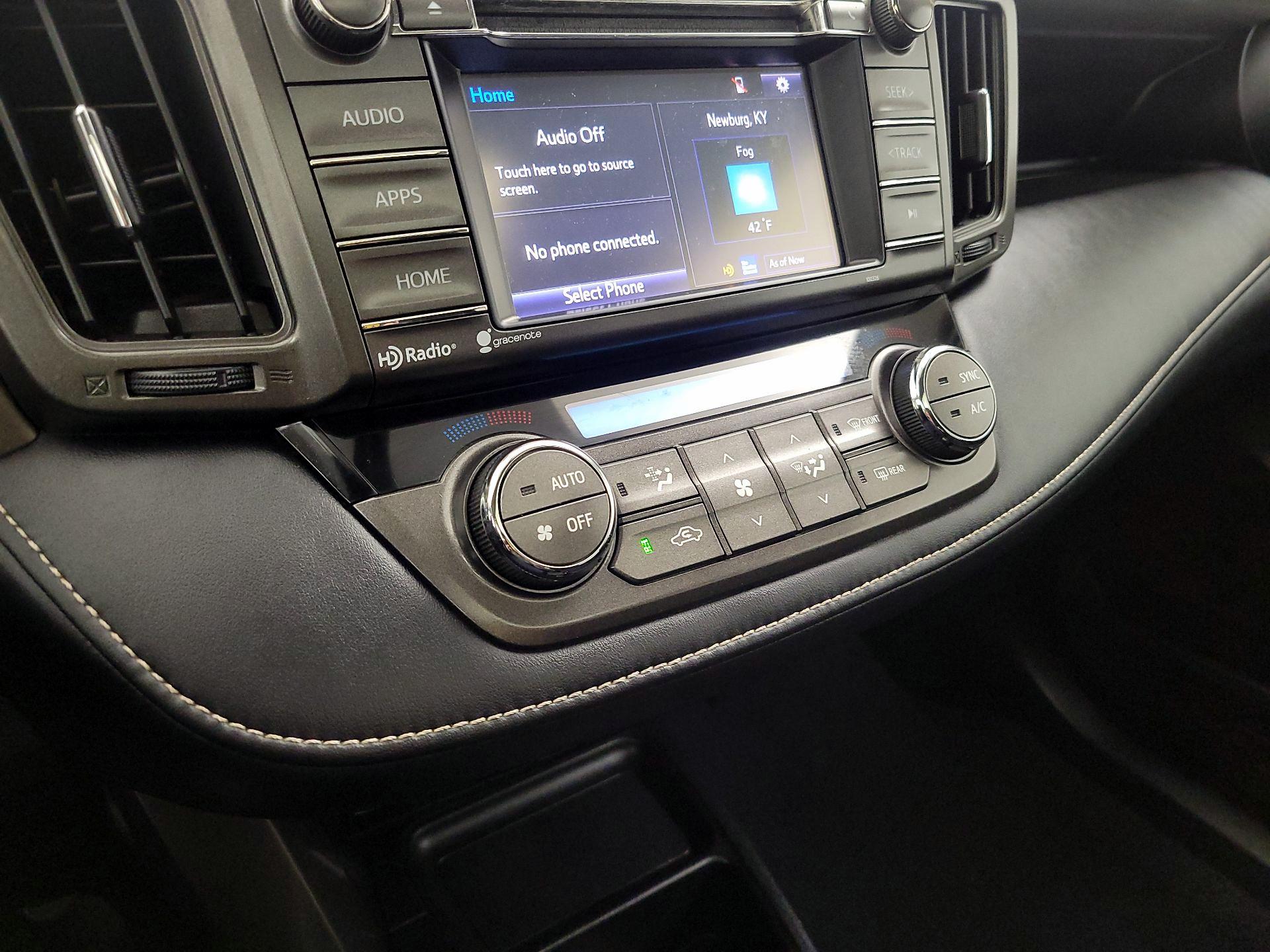 Thumbnail: 2015 Toyota RAV4 - 16