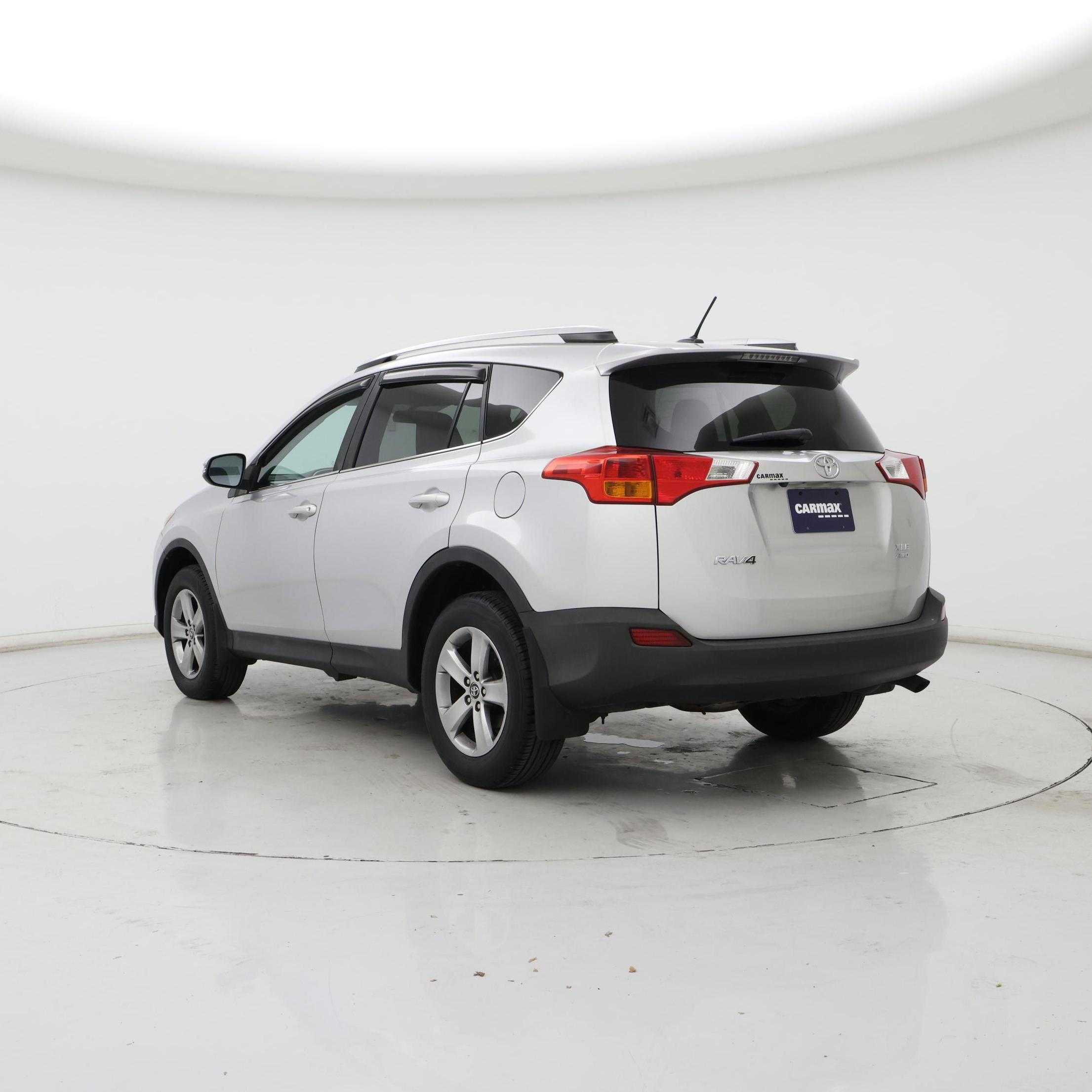 Thumbnail: 2015 Toyota RAV4 - 2