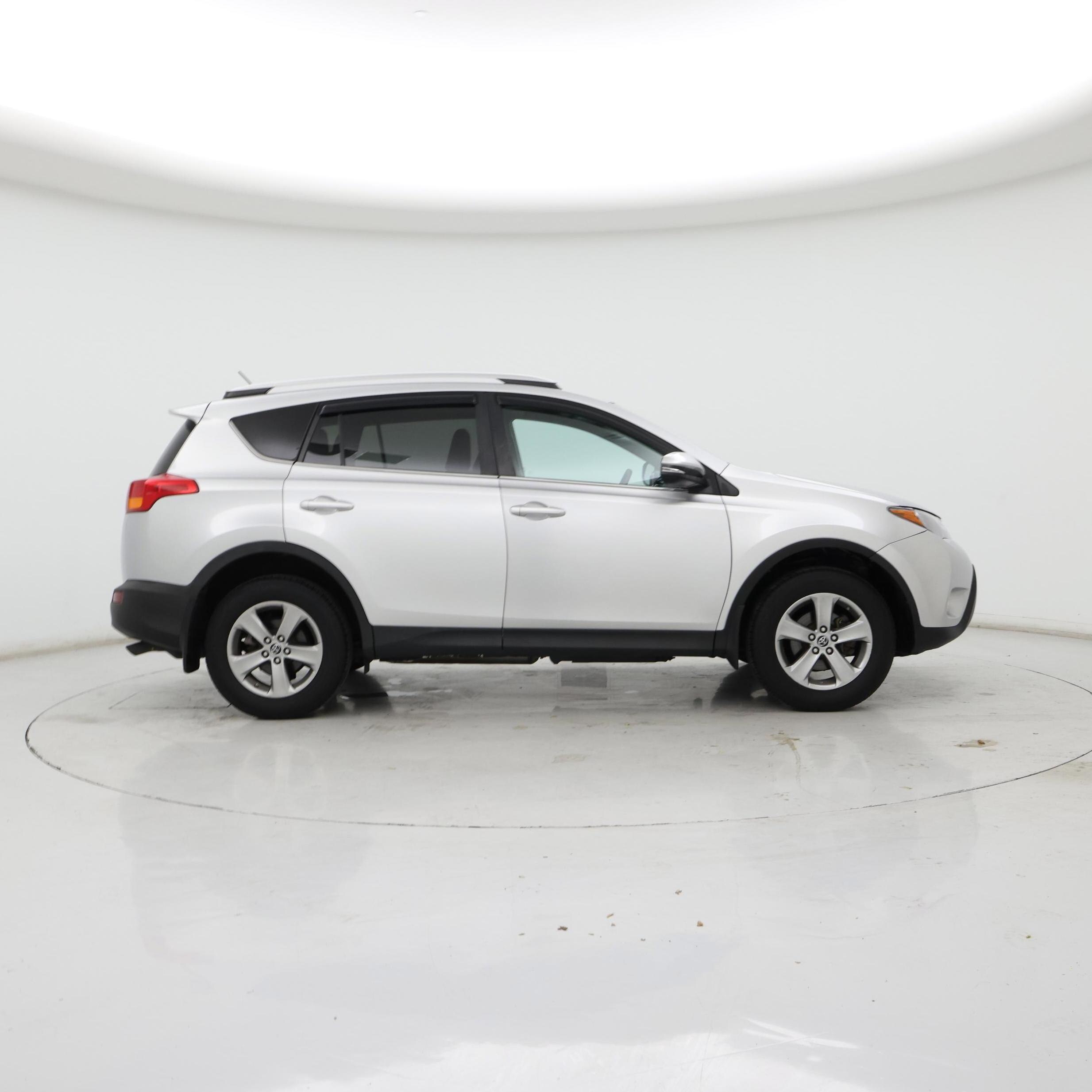 Thumbnail: 2015 Toyota RAV4 - 7