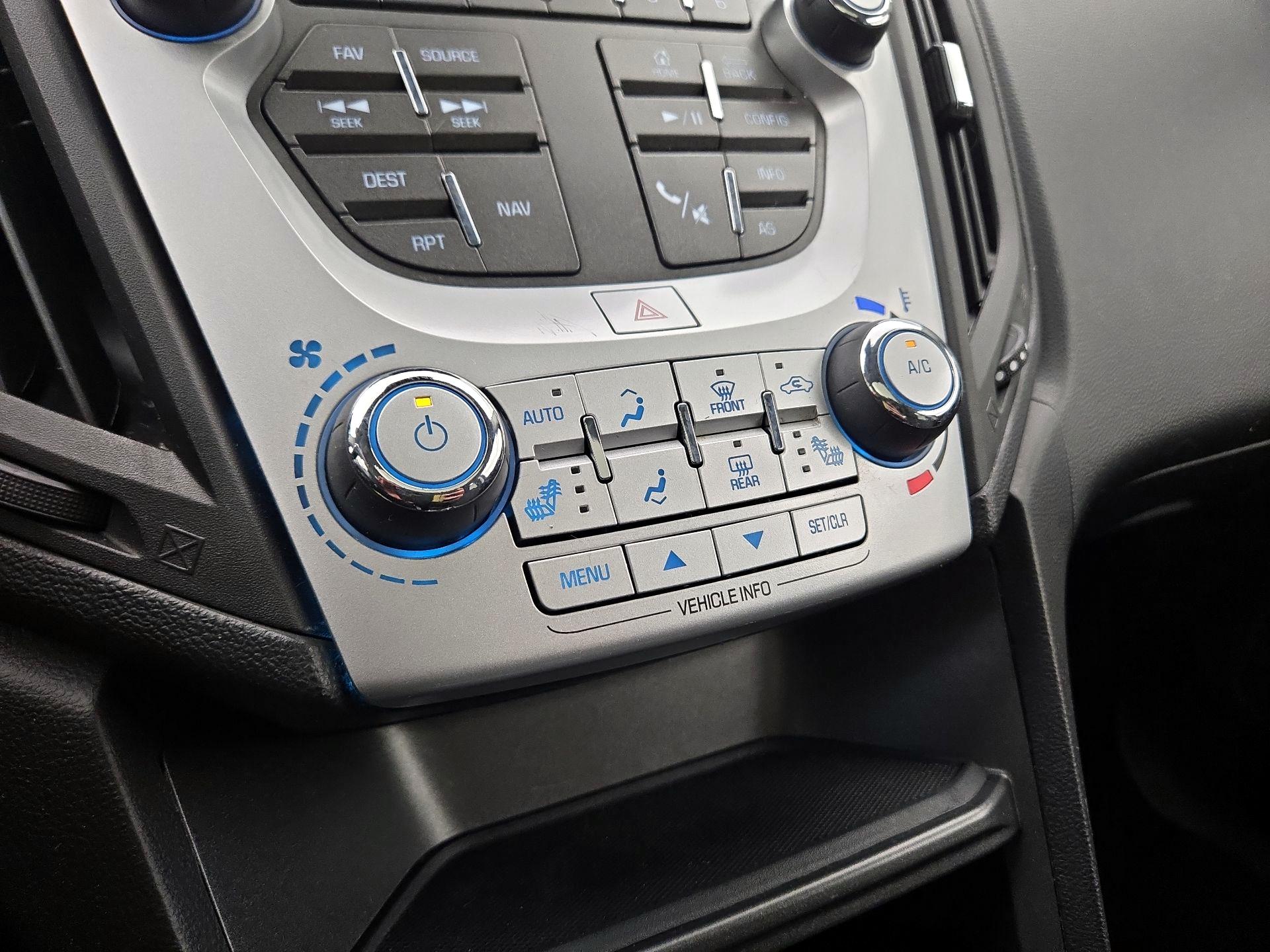 Thumbnail: 2016 Chevrolet Equinox - 16