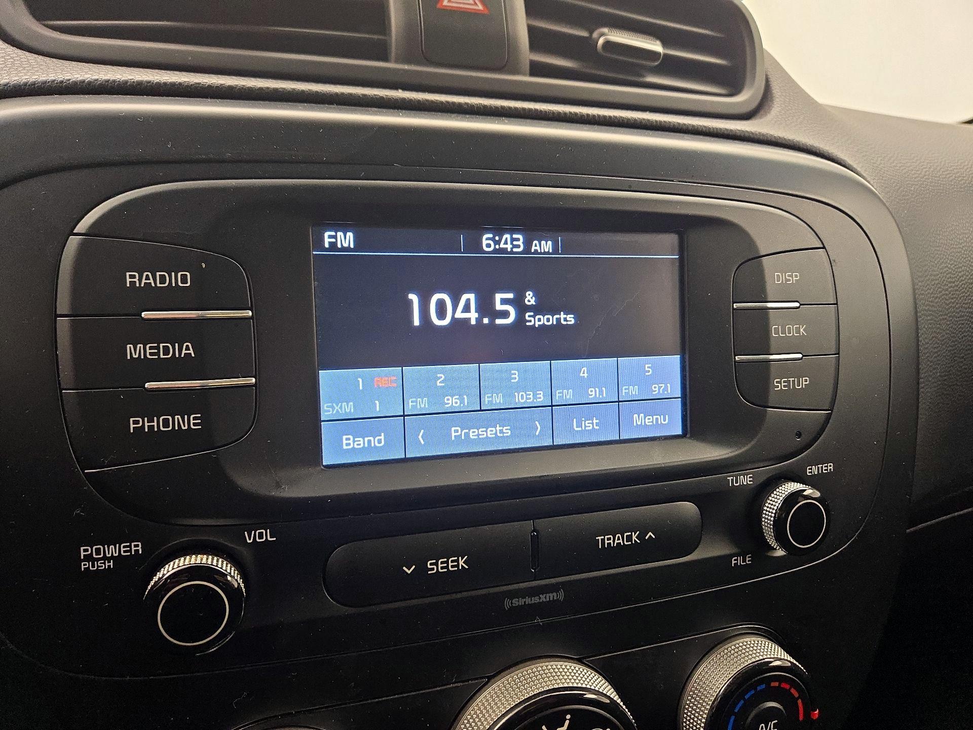 Thumbnail: 2019 Kia Soul - 15