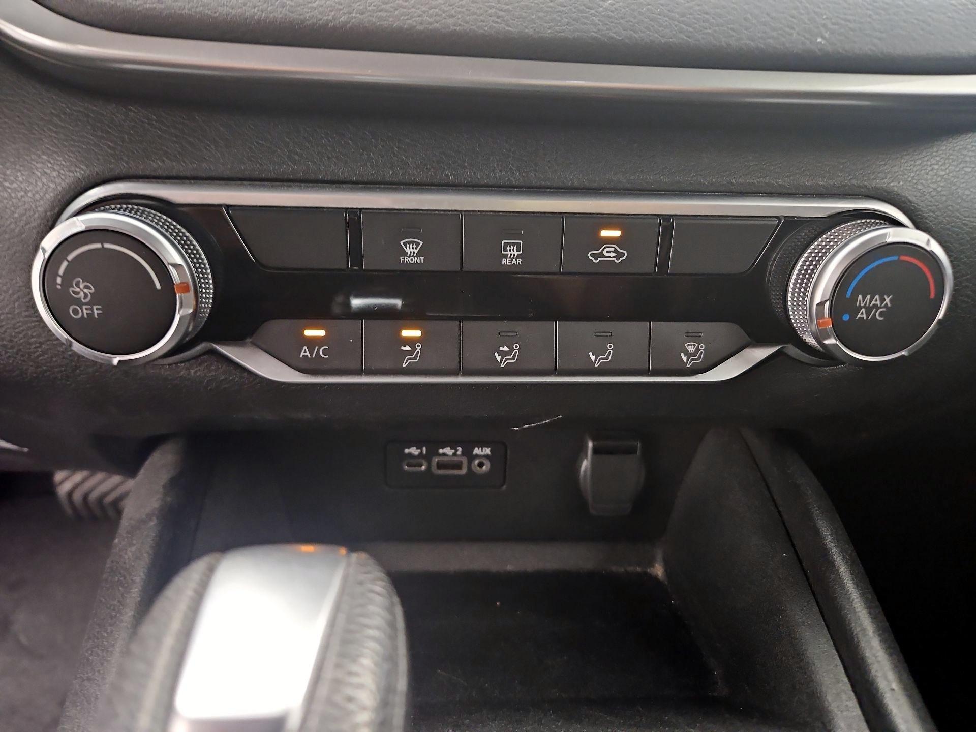 Thumbnail: 2020 Nissan Altima - 16