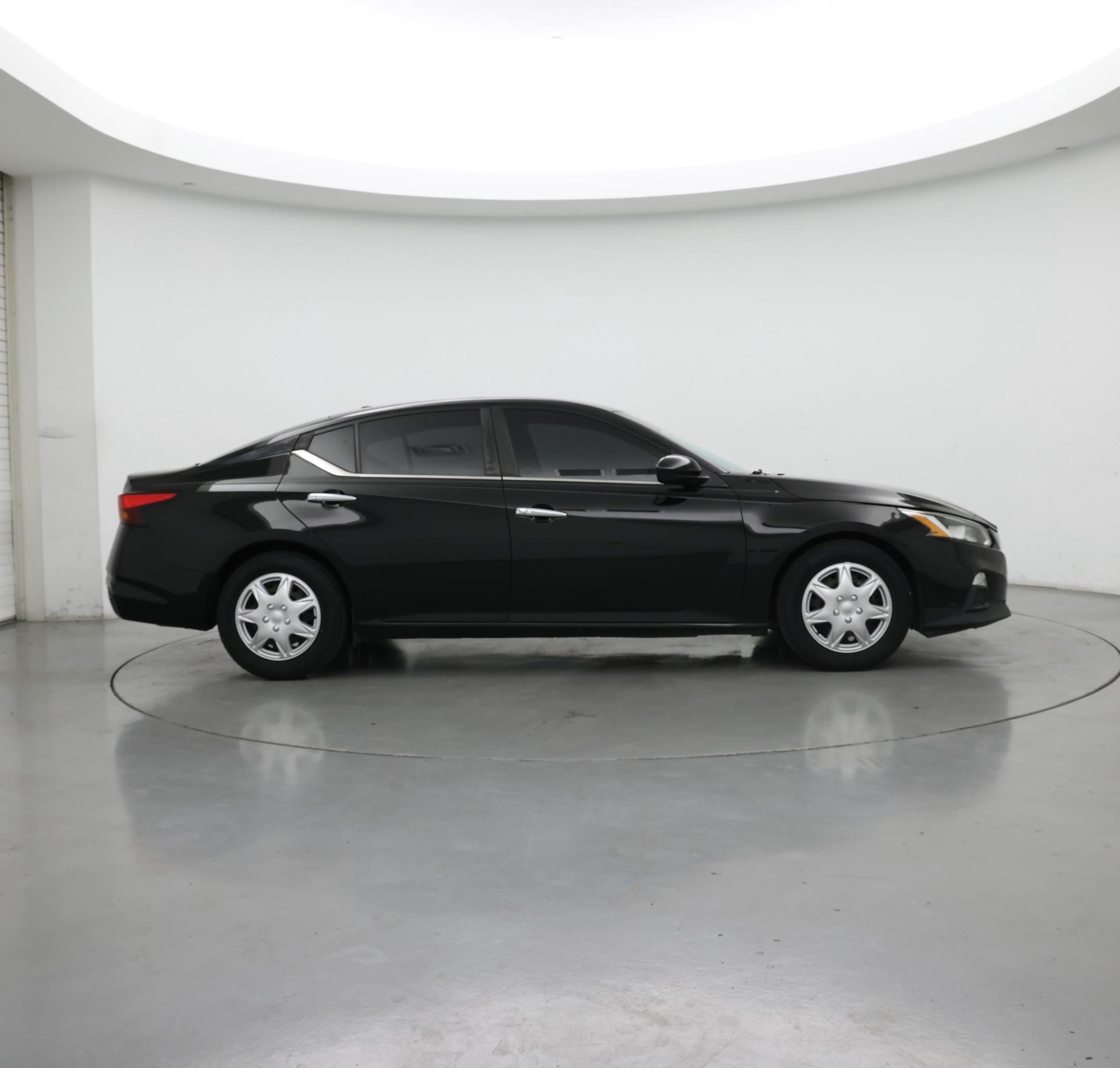 Thumbnail: 2020 Nissan Altima - 7