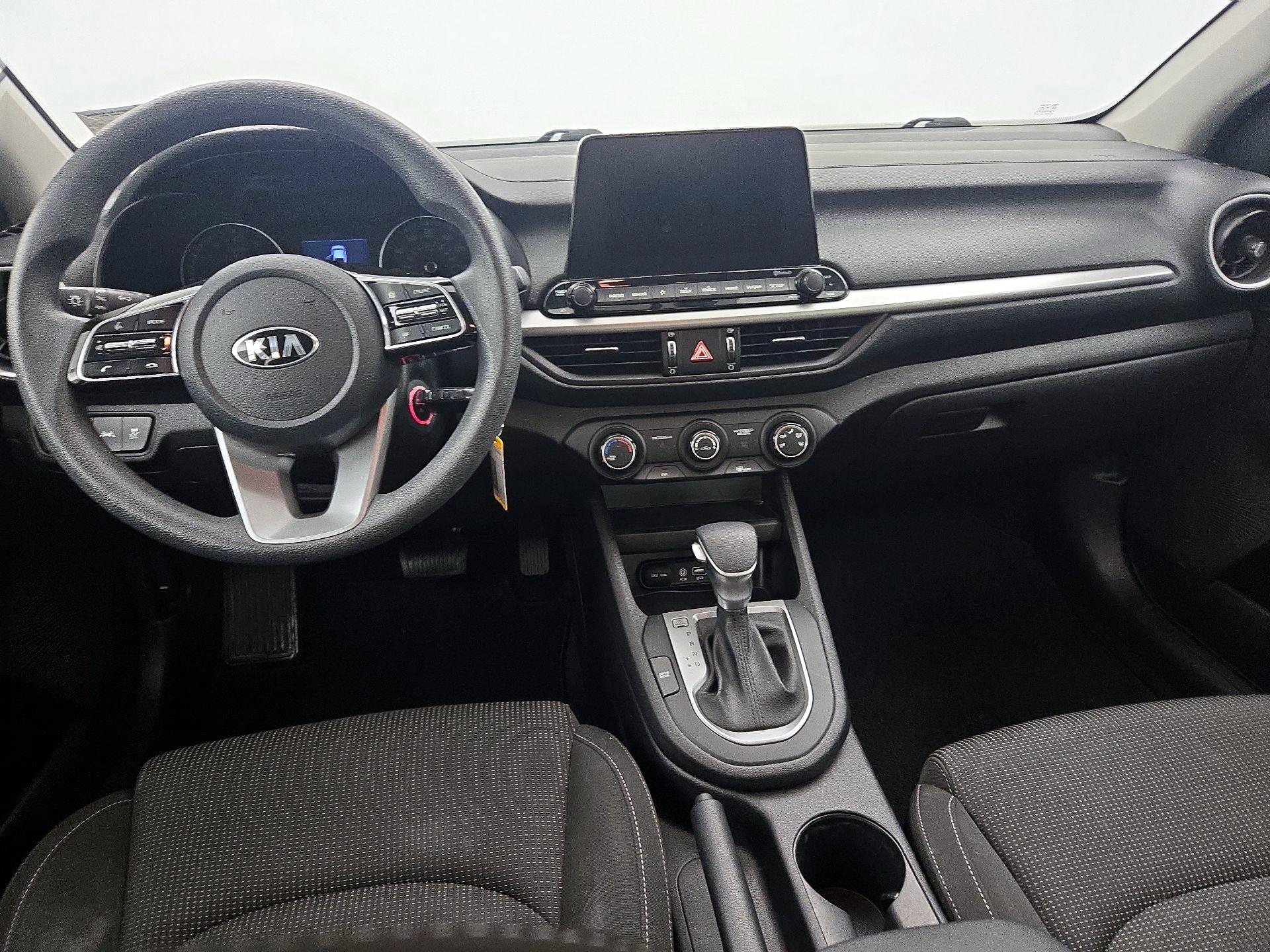 Thumbnail: 2021 Kia Forte - 9