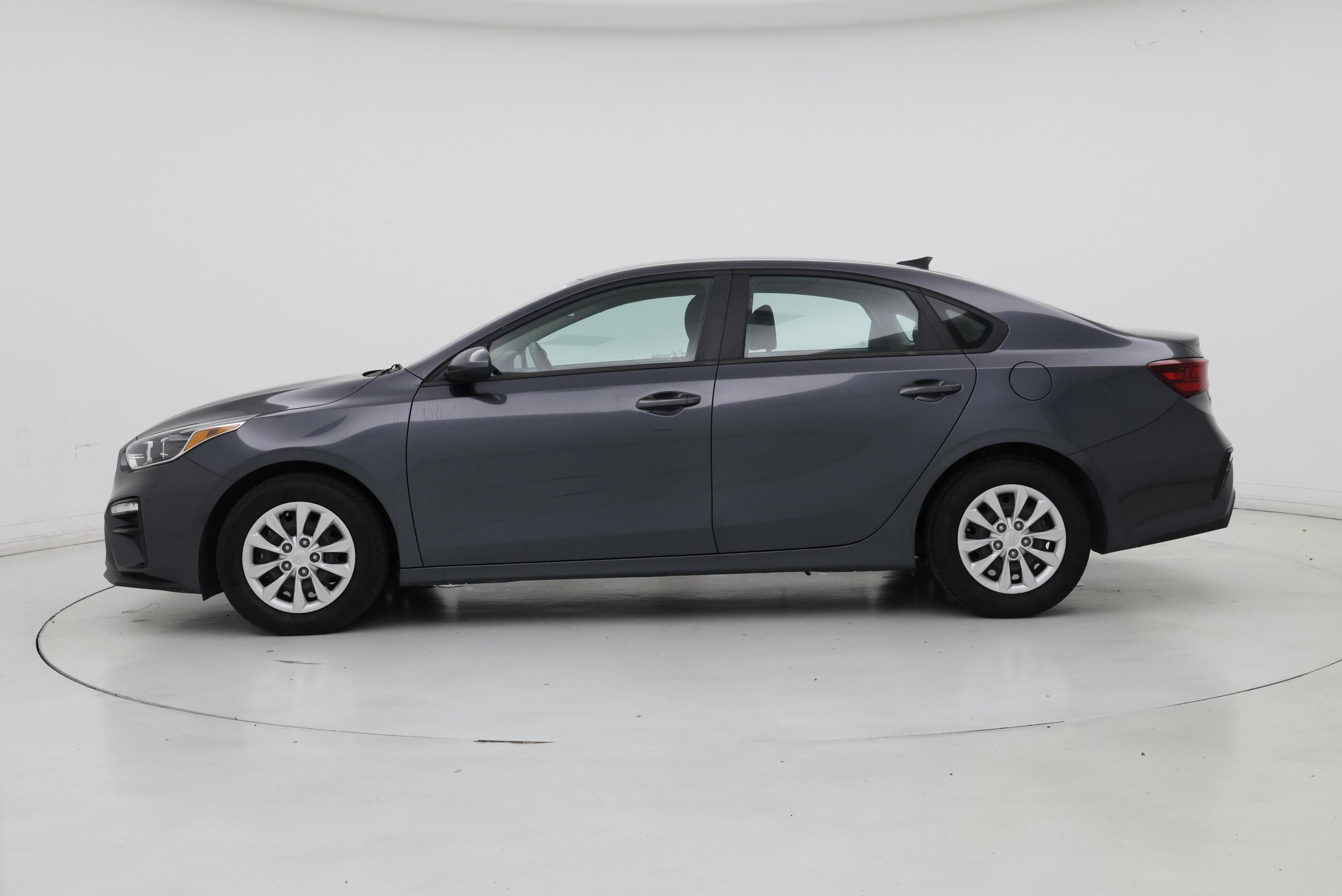 Thumbnail: 2021 Kia Forte - 3