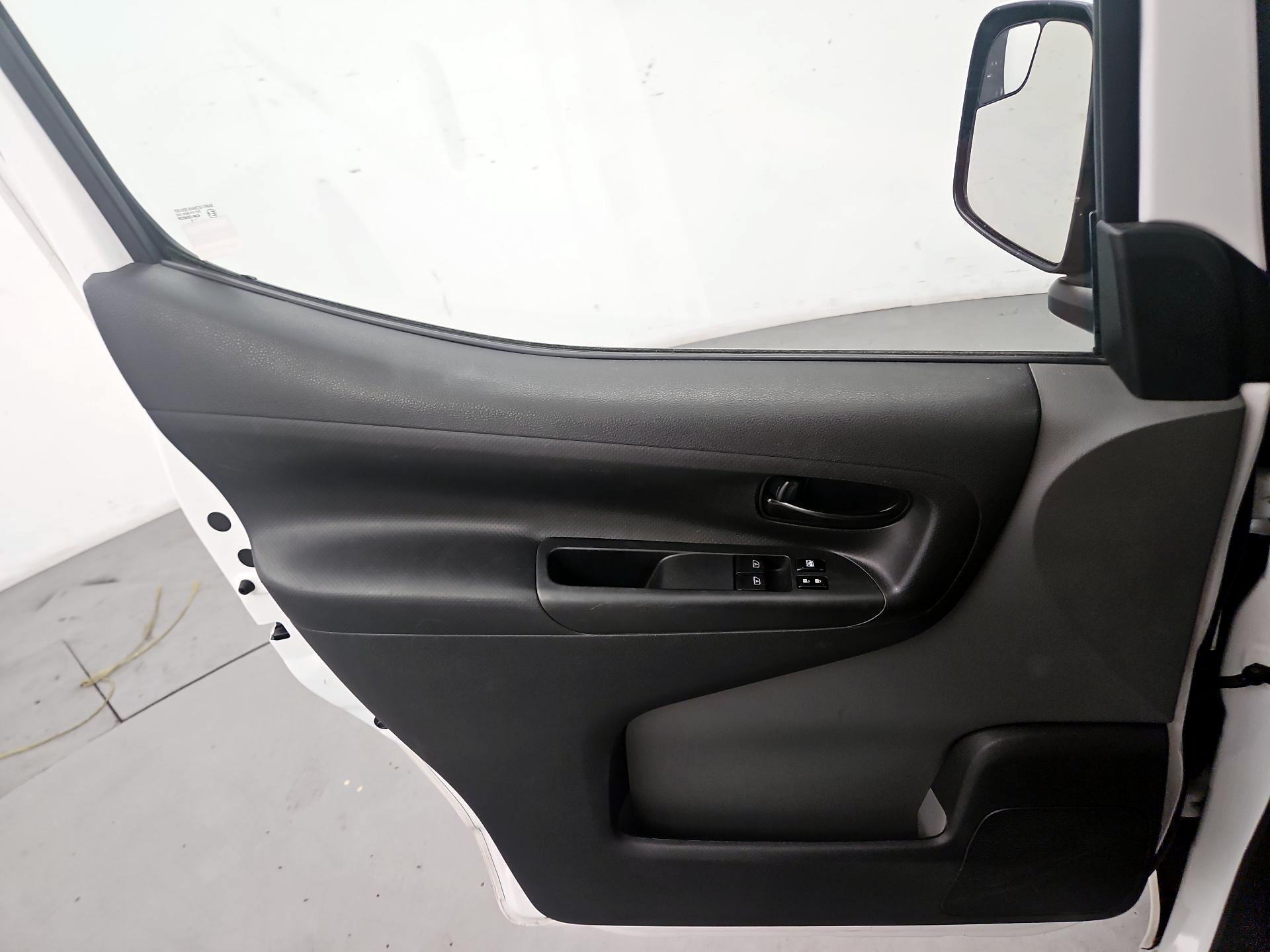 Thumbnail: 2017 Chevrolet City Express - 12