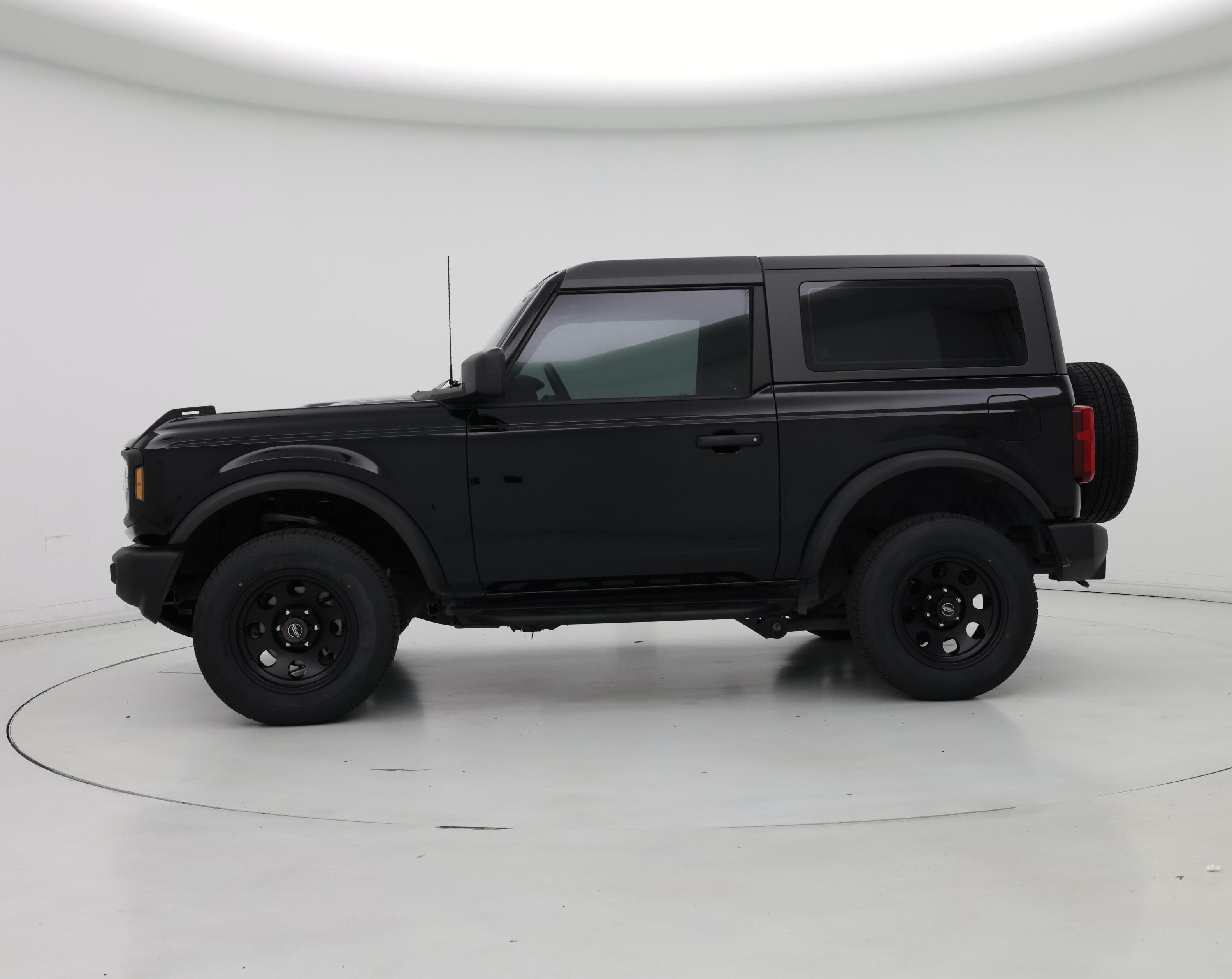 Thumbnail: 2022 Ford Bronco - 3