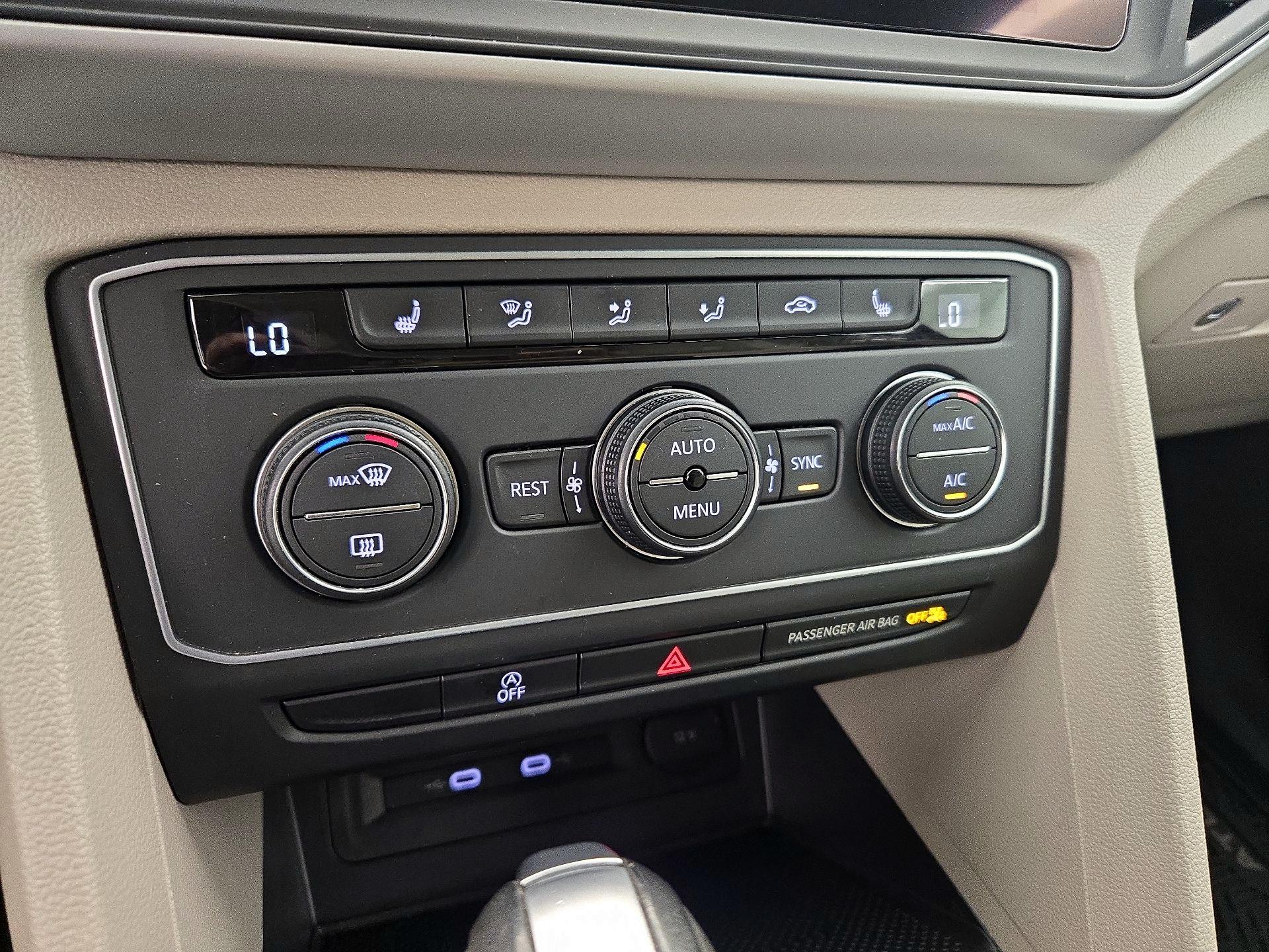 Thumbnail: 2021 Volkswagen Atlas - 16