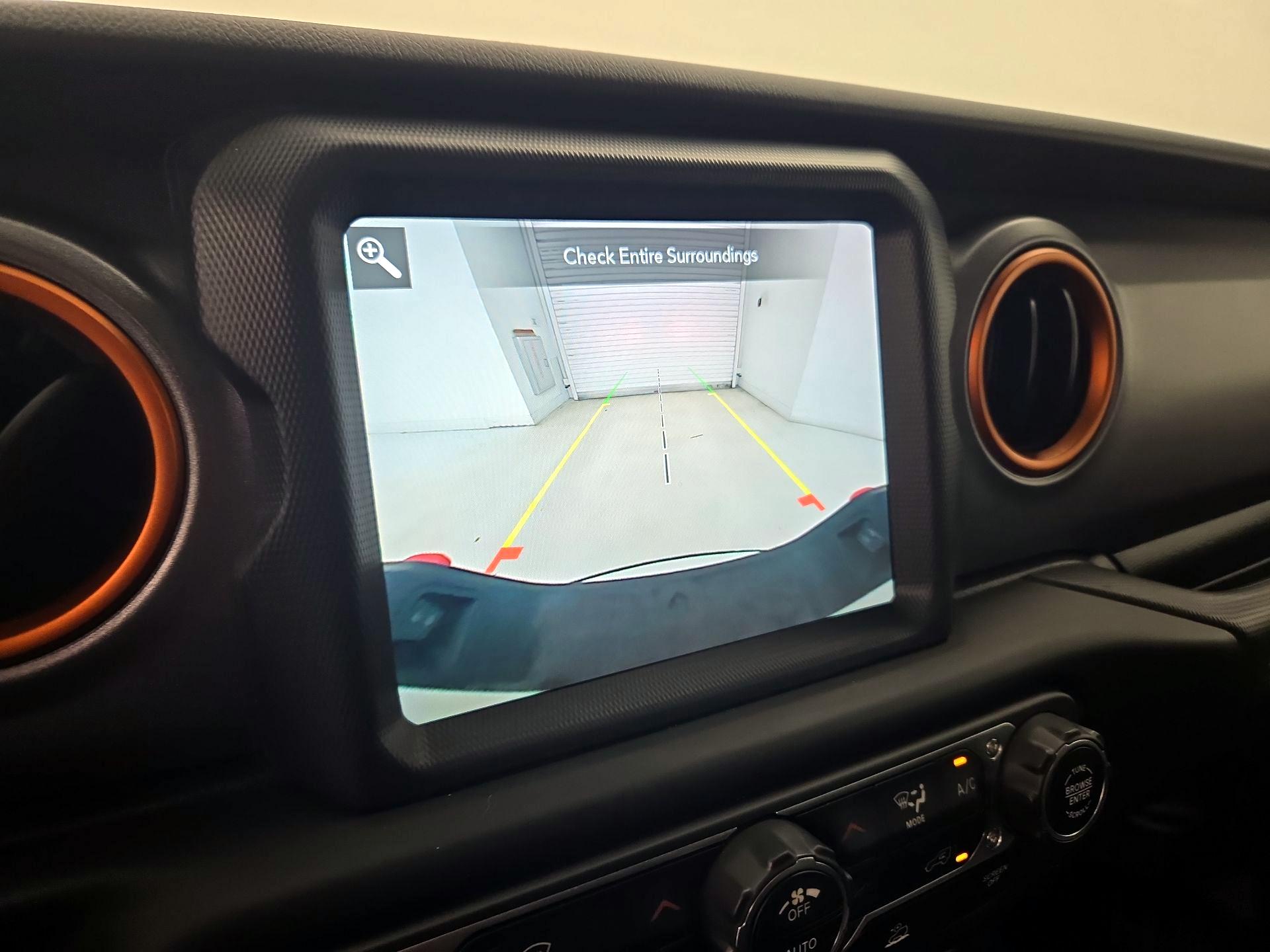 Thumbnail: 2020 Jeep Gladiator - 15