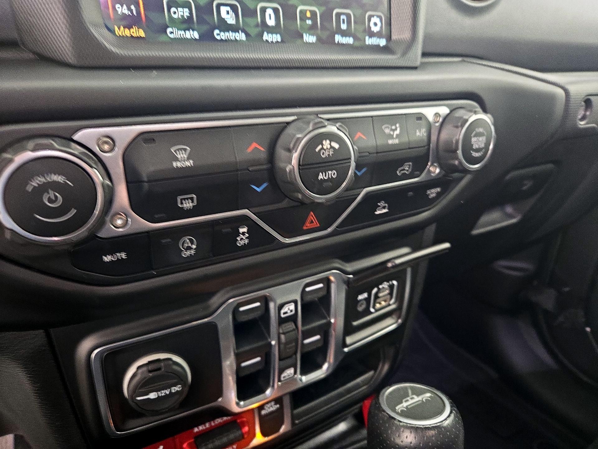 Thumbnail: 2020 Jeep Gladiator - 17