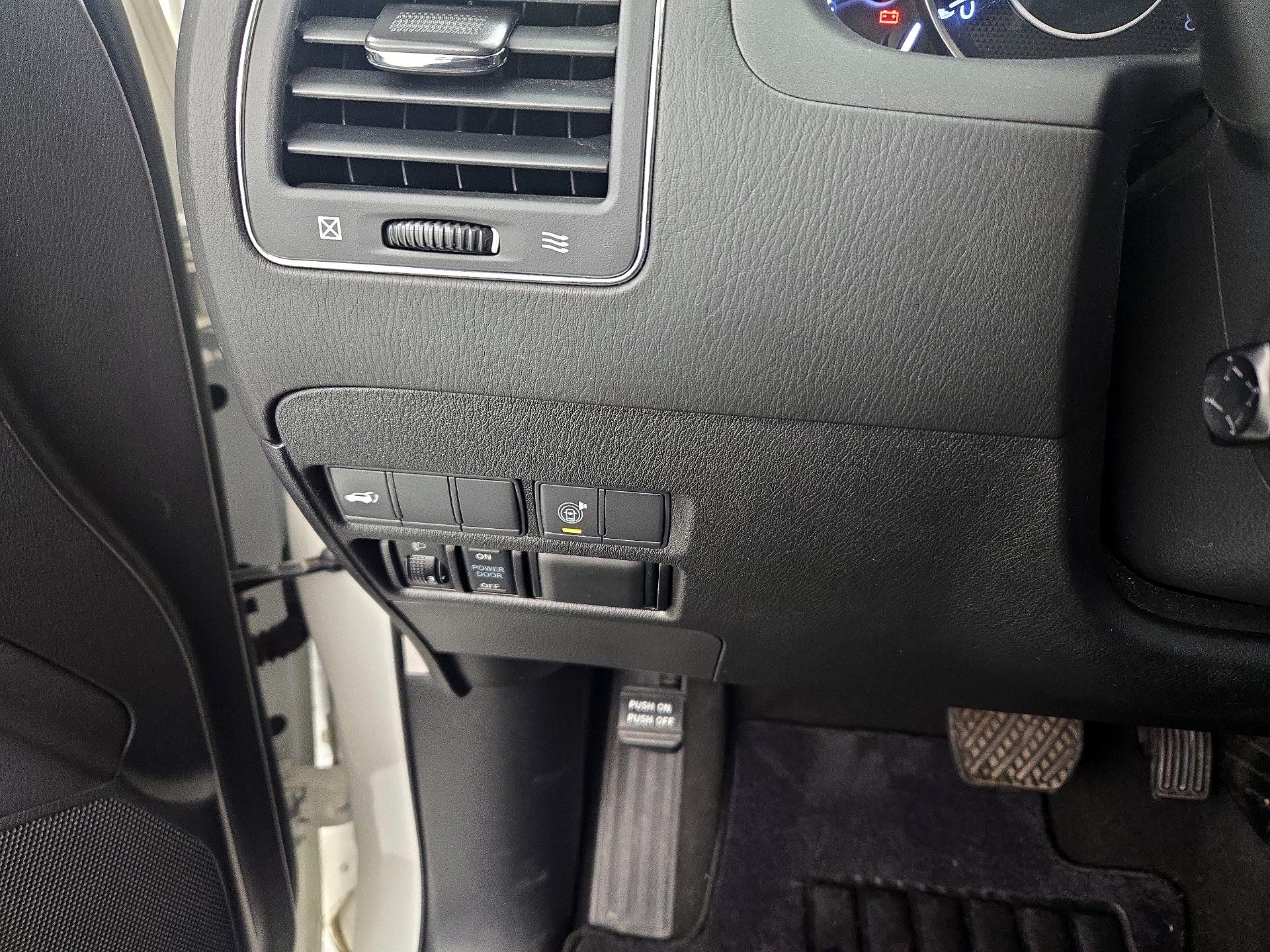 Thumbnail: 2018 Nissan Armada - 13