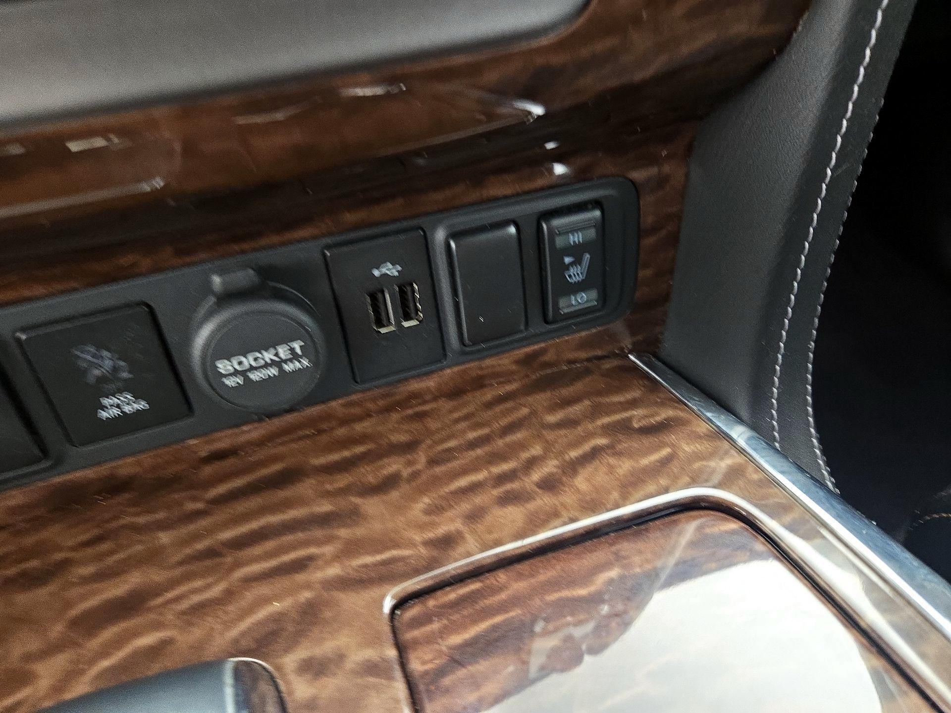 Thumbnail: 2018 Nissan Armada - 19