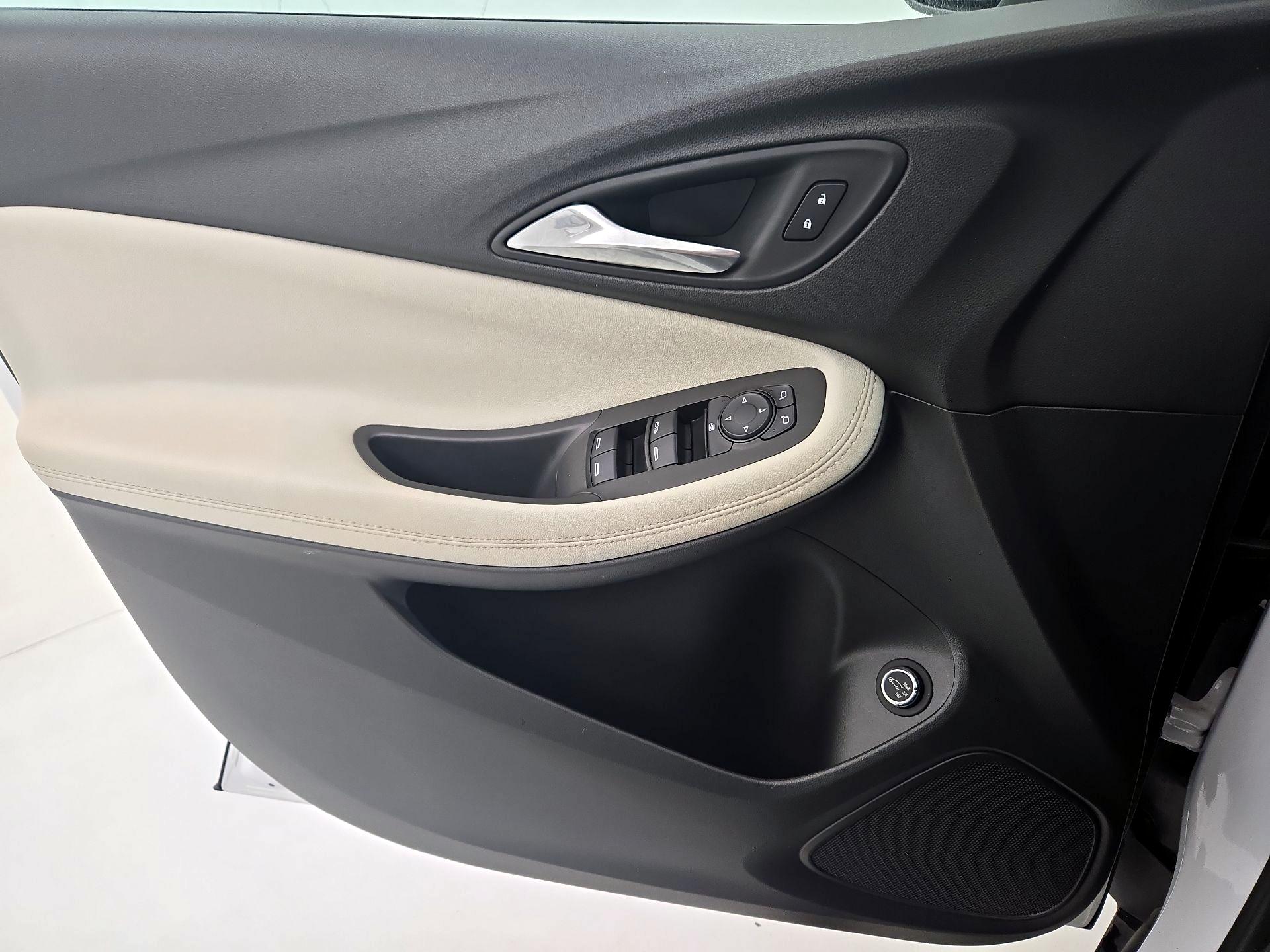 Thumbnail: 2020 Buick Encore GX - 12