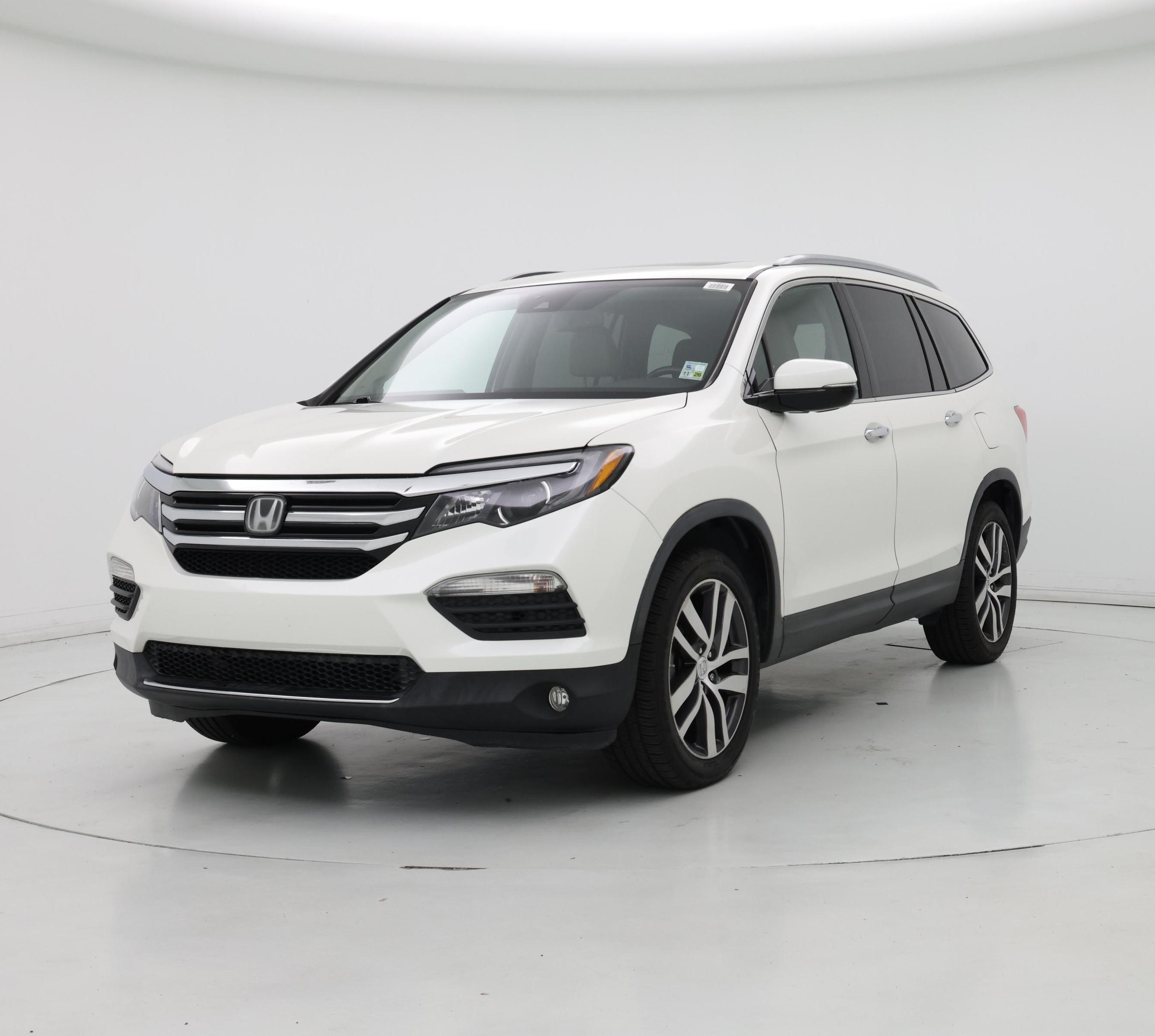 Thumbnail: 2016 Honda Pilot - 4