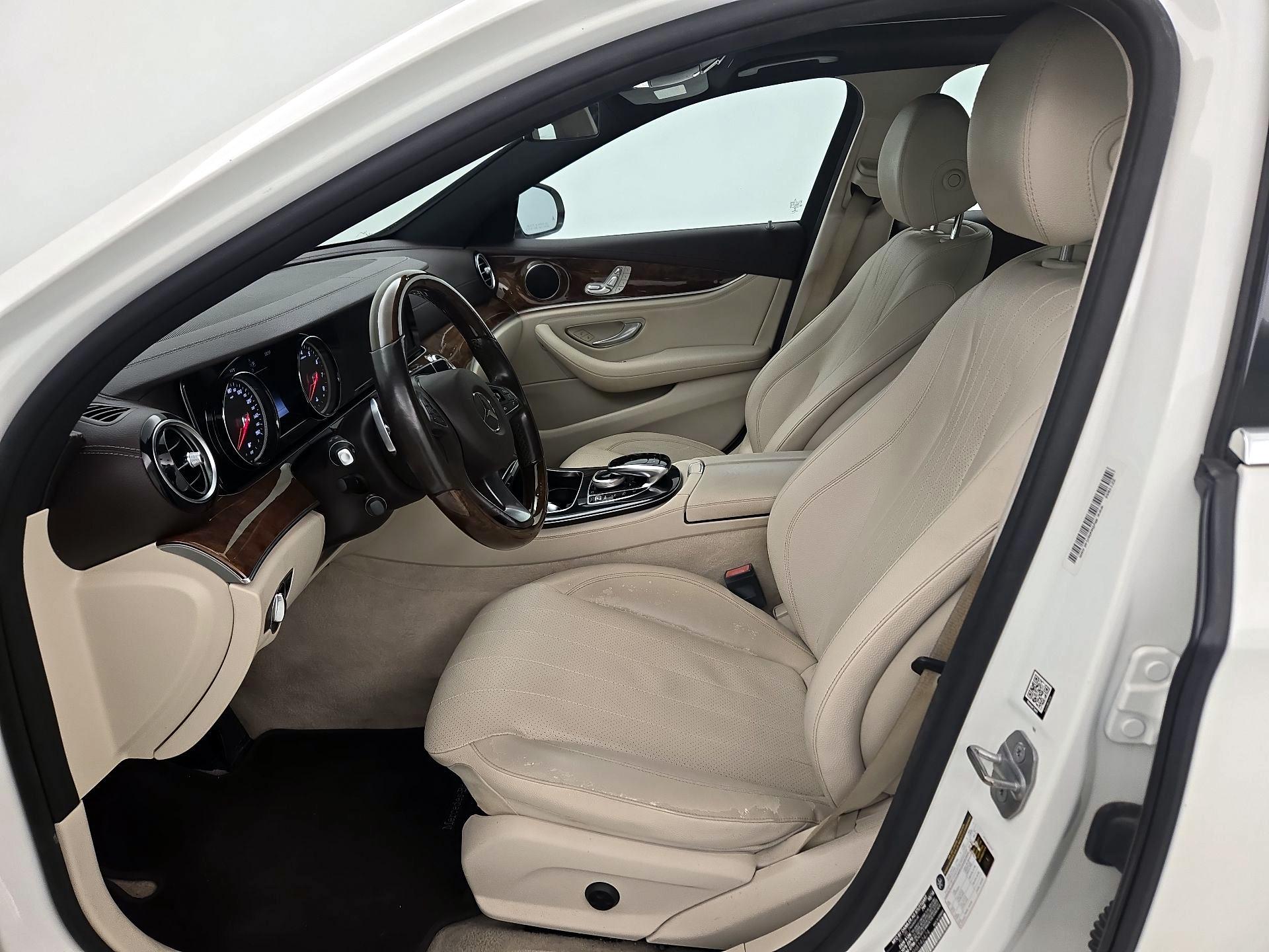 Thumbnail: 2017 Mercedes-Benz E-Class - 11