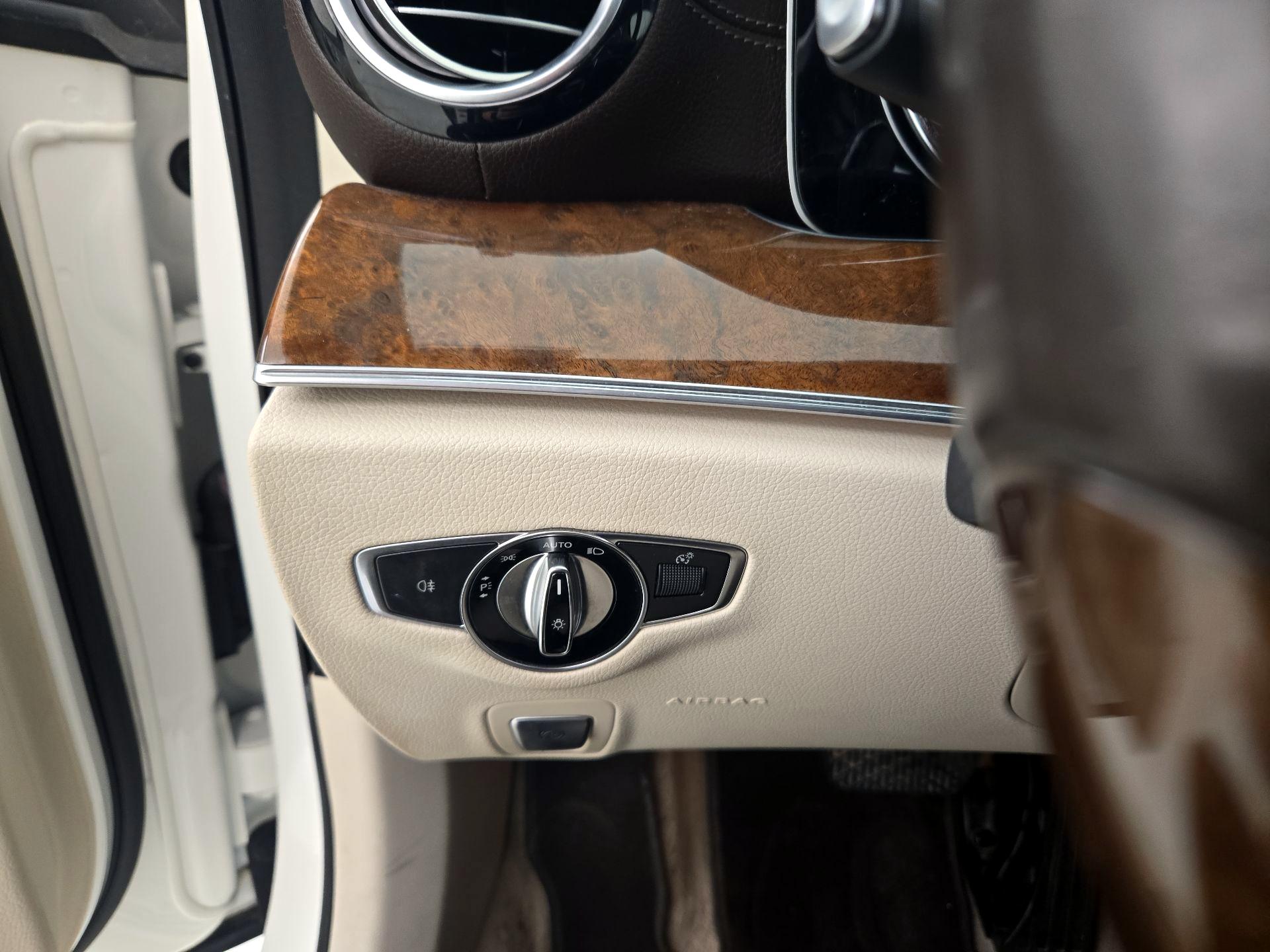 Thumbnail: 2017 Mercedes-Benz E-Class - 13