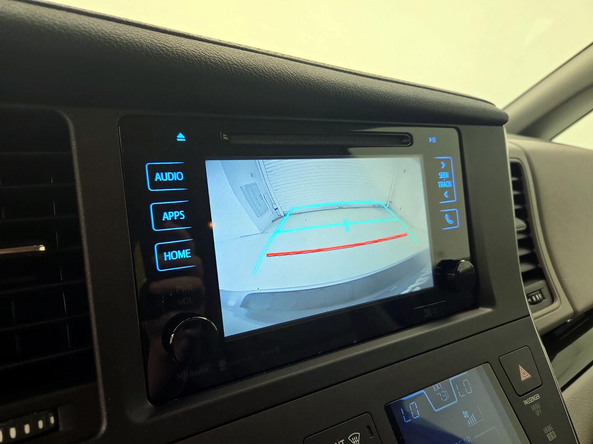 Thumbnail: 2017 Toyota Sienna - 14