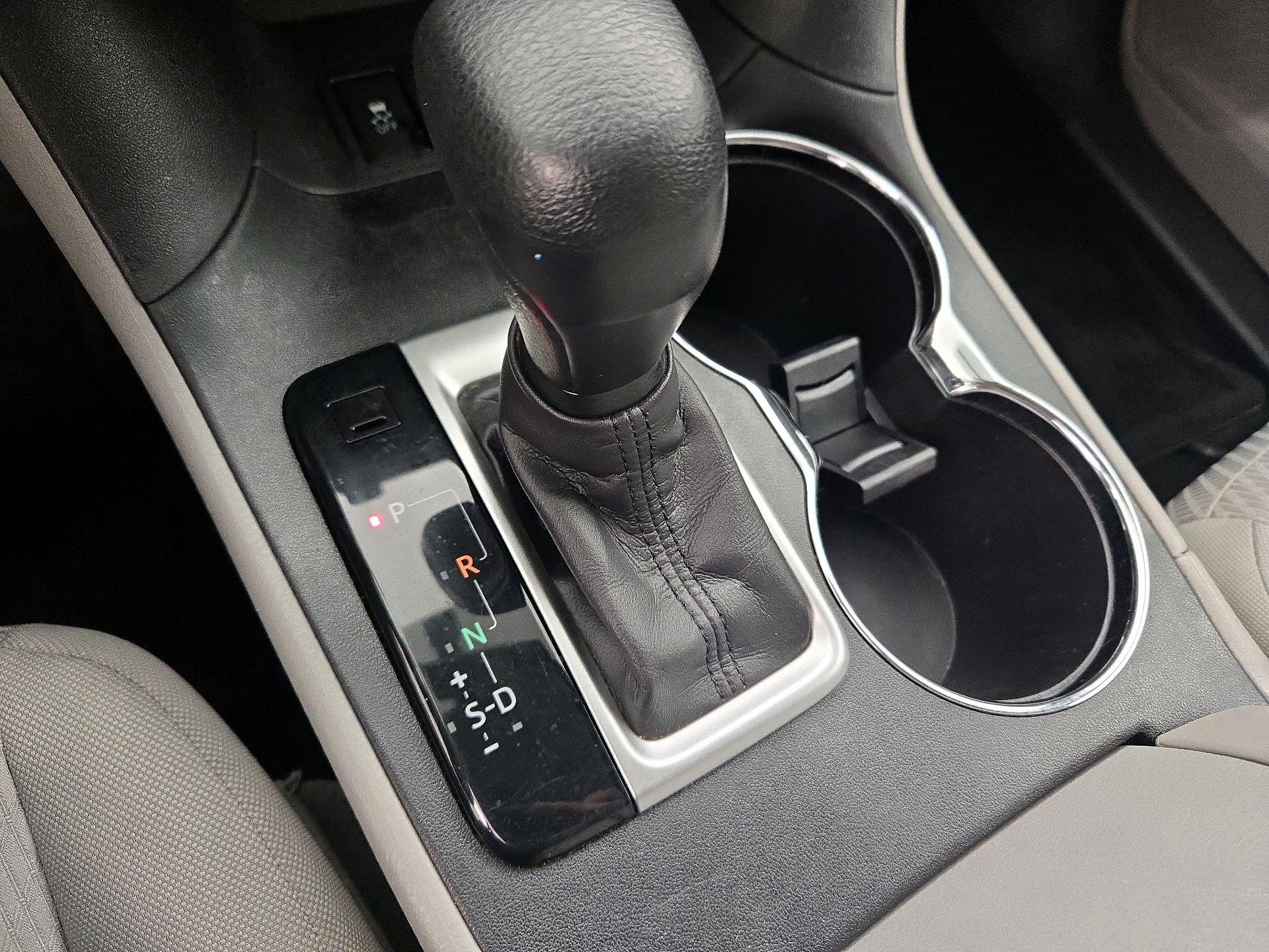 Thumbnail: 2016 Toyota Highlander - 17