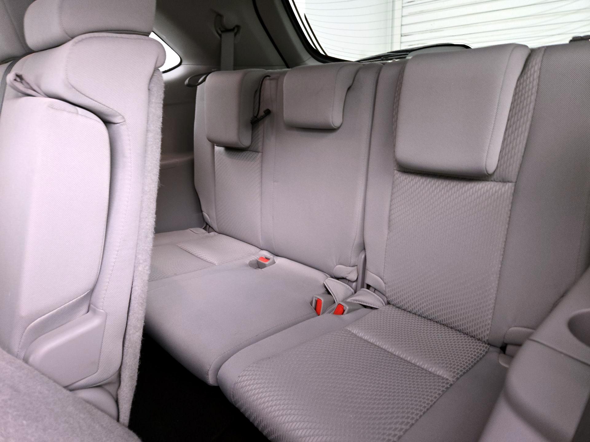 Thumbnail: 2016 Toyota Highlander - 19