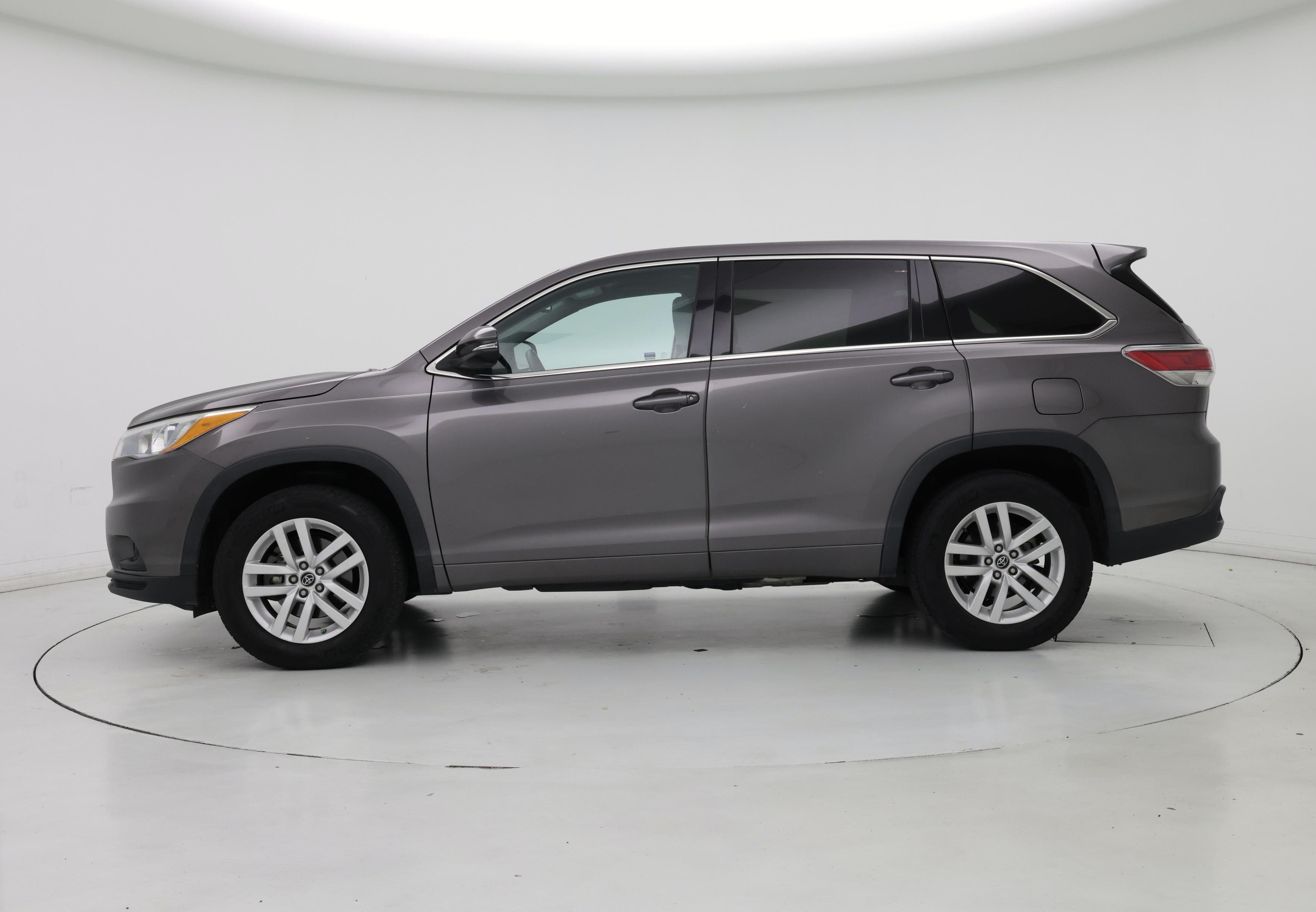 Thumbnail: 2016 Toyota Highlander - 3