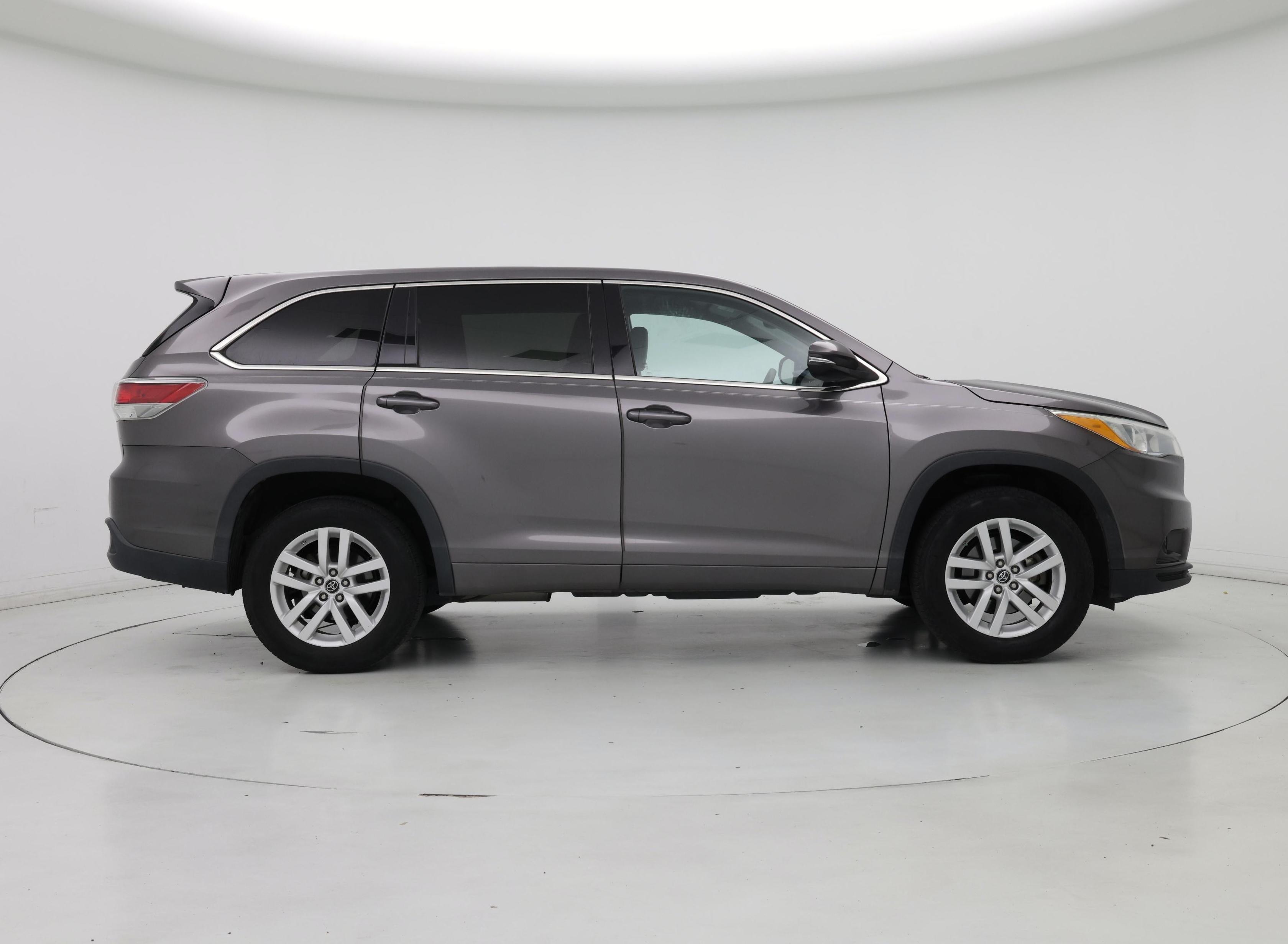 Thumbnail: 2016 Toyota Highlander - 7
