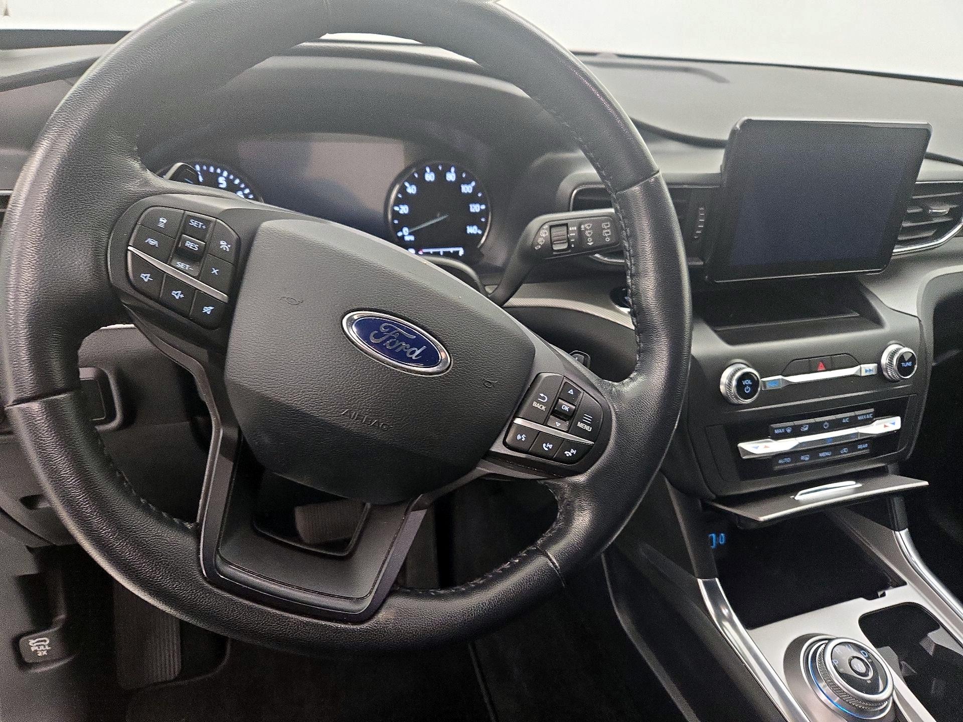 Thumbnail: 2020 Ford Explorer - 10