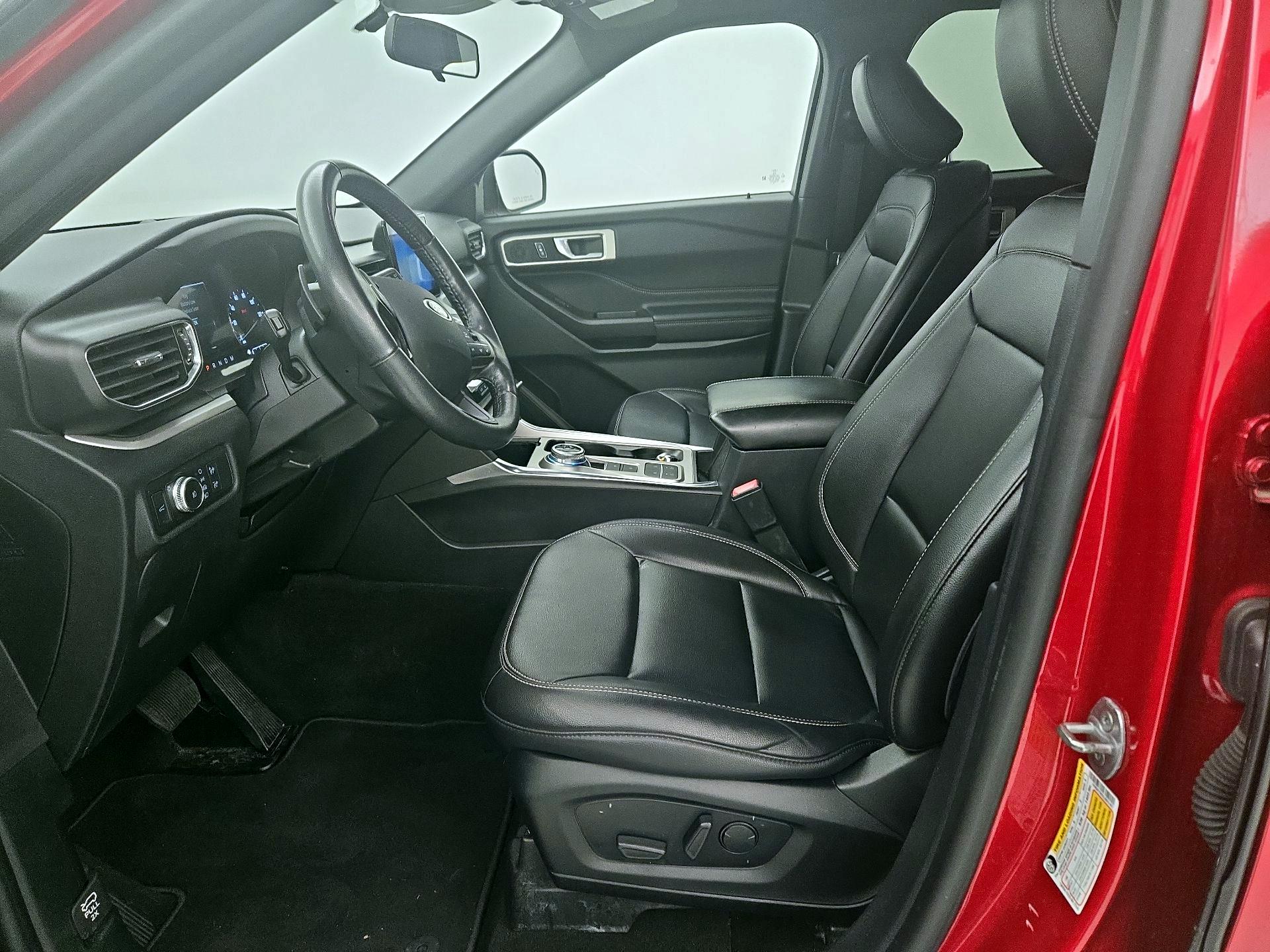 Thumbnail: 2020 Ford Explorer - 11