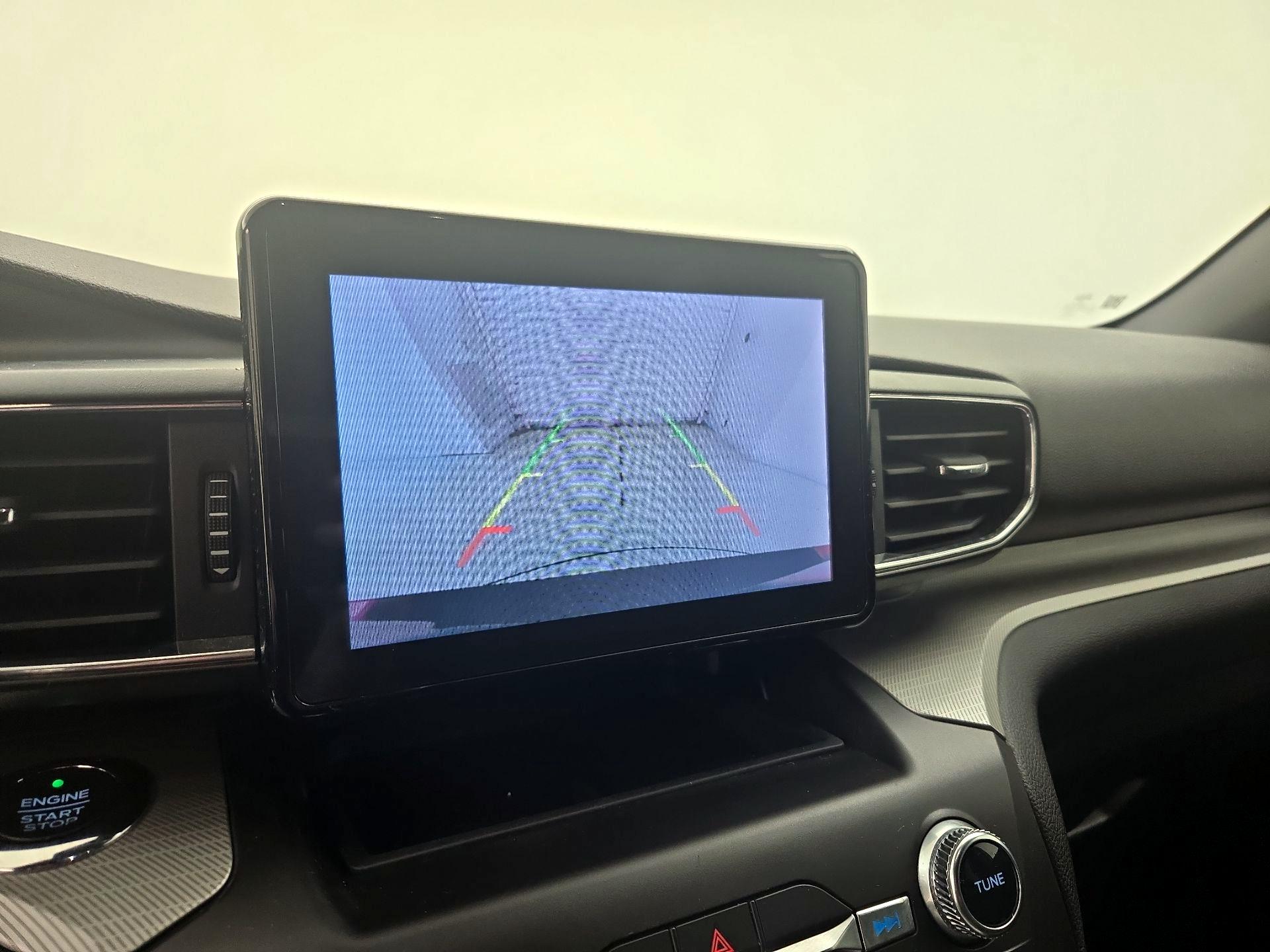 Thumbnail: 2020 Ford Explorer - 15