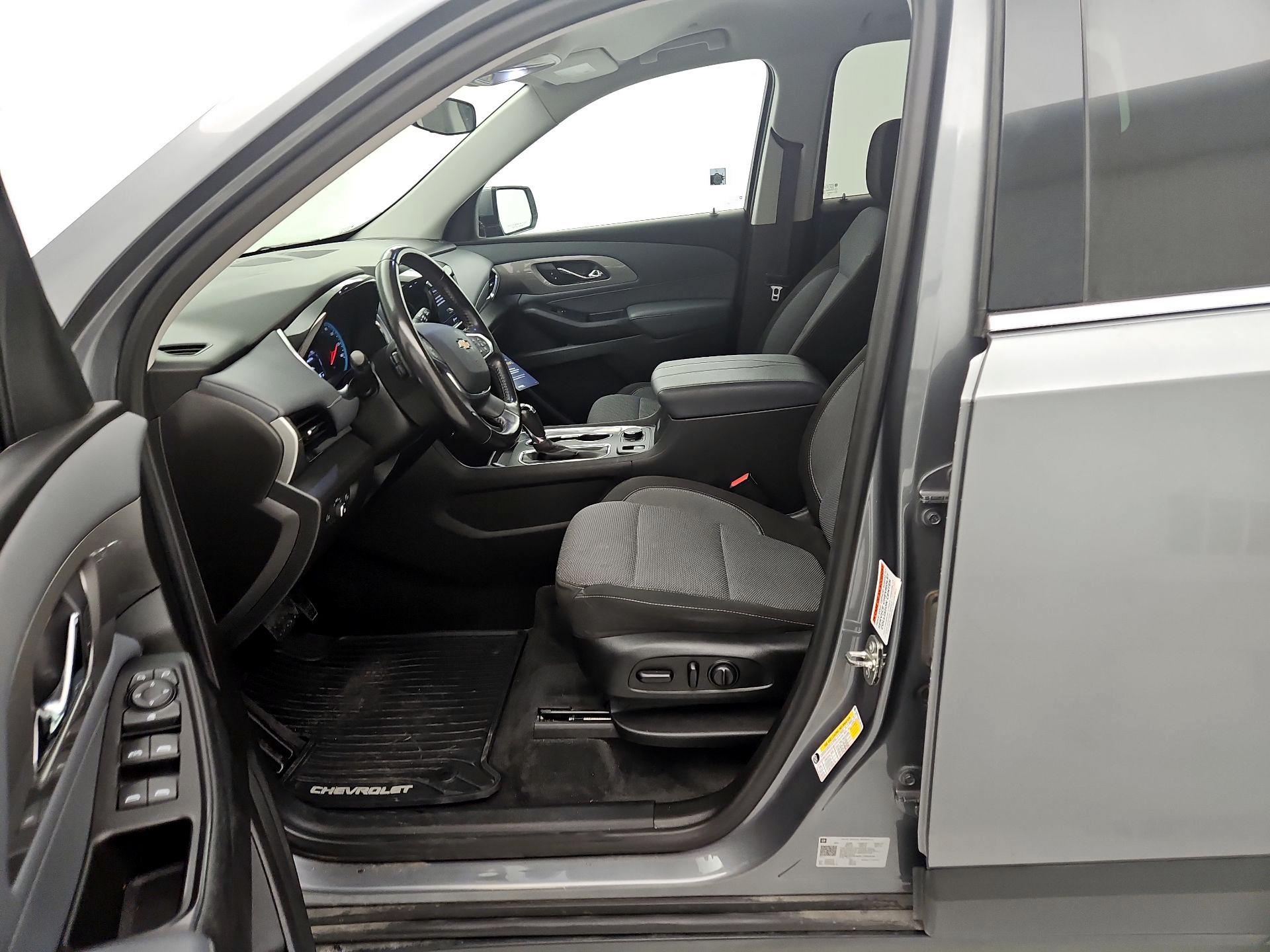 Thumbnail: 2020 Chevrolet Traverse - 11