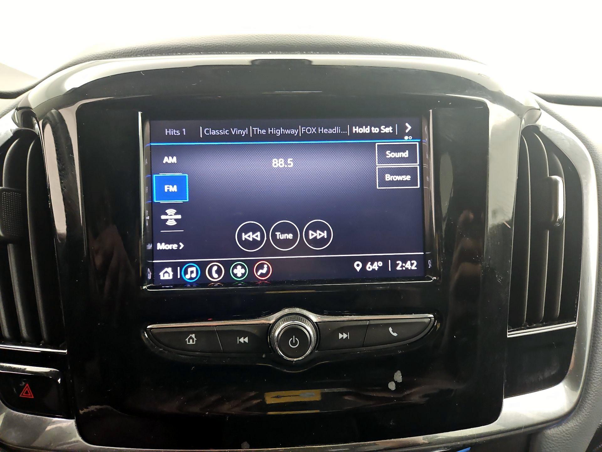 Thumbnail: 2020 Chevrolet Traverse - 15