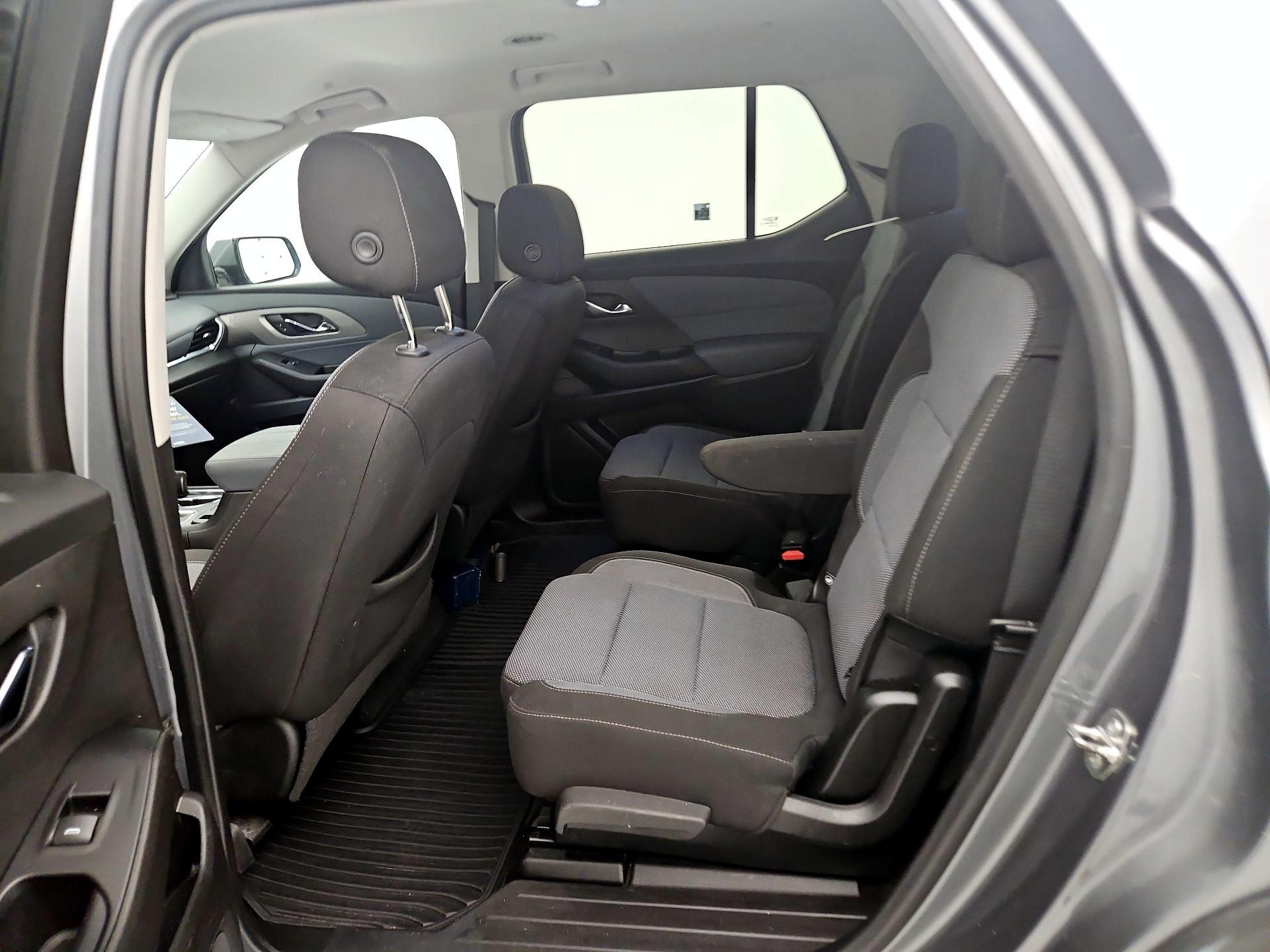 Thumbnail: 2020 Chevrolet Traverse - 19