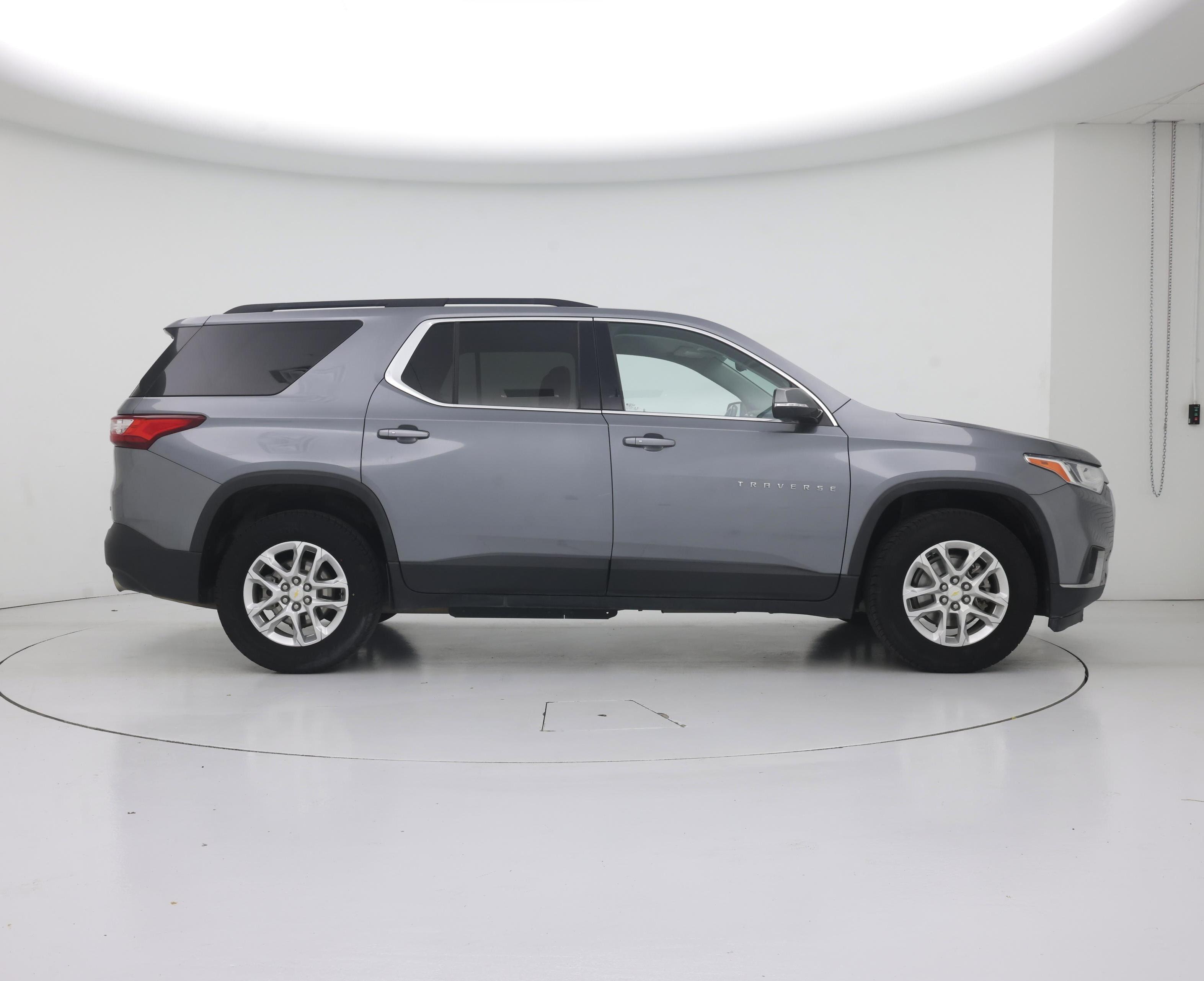 Thumbnail: 2020 Chevrolet Traverse - 7