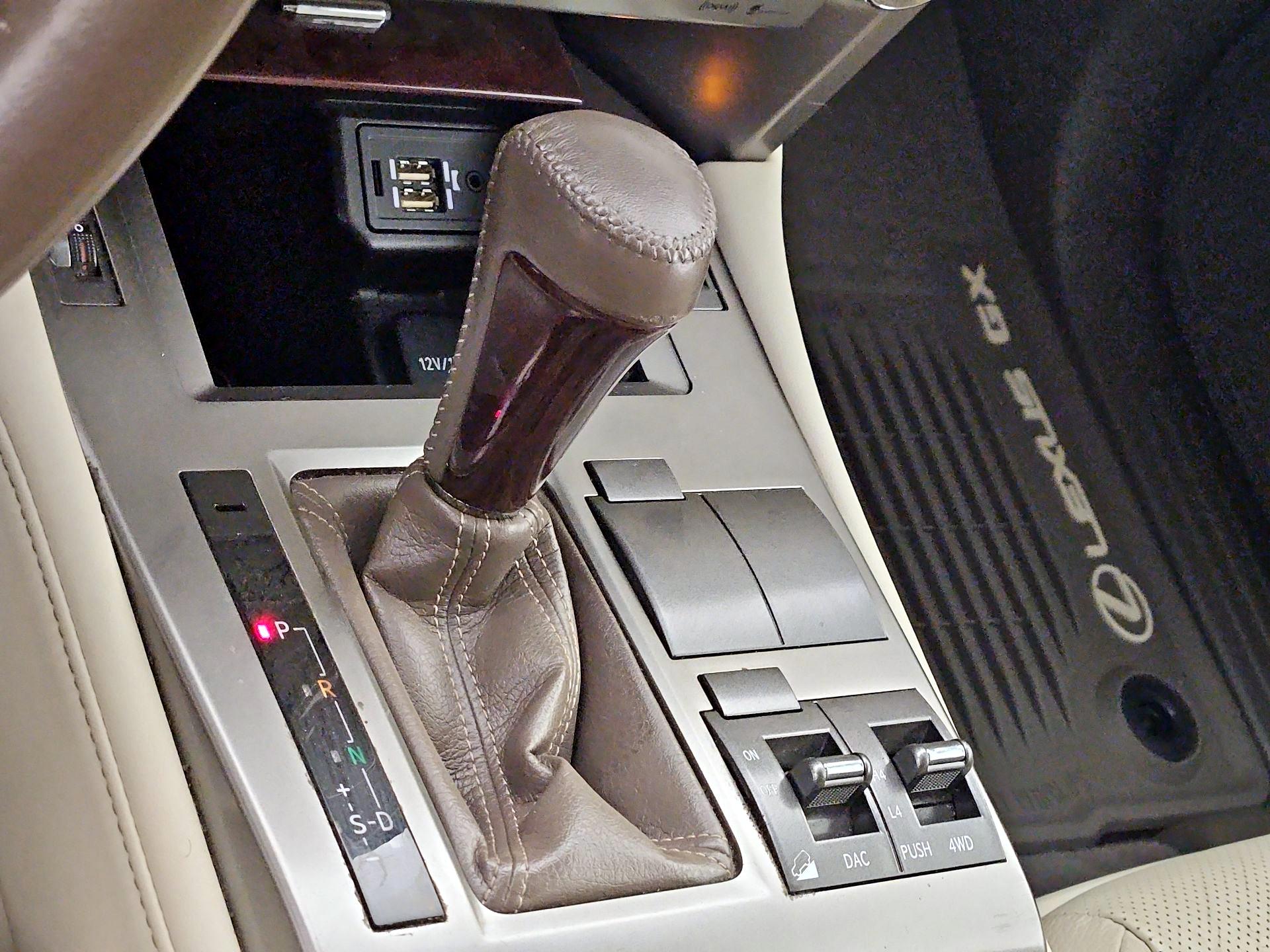 Thumbnail: 2015 Lexus GX - 18