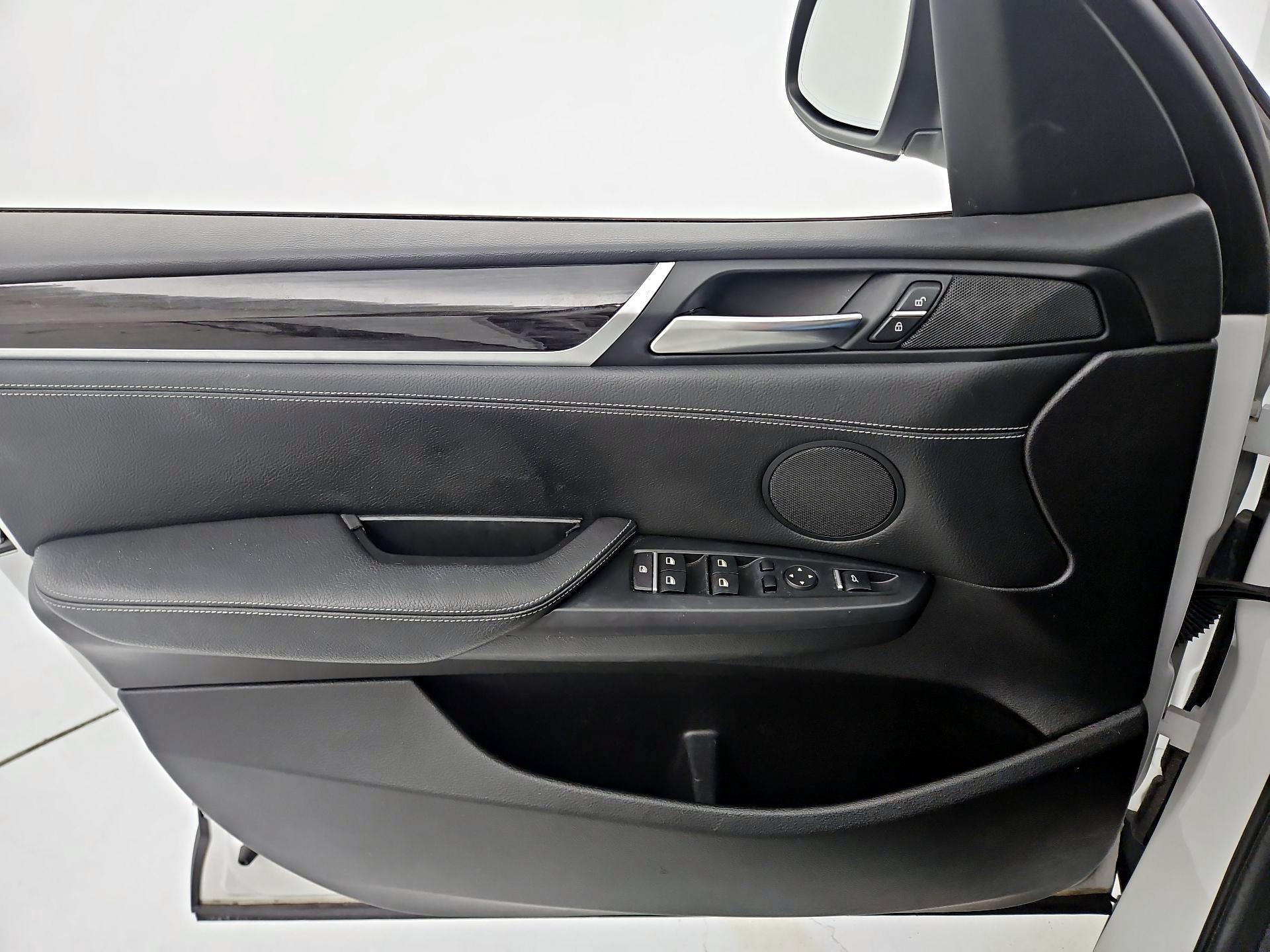 Thumbnail: 2015 BMW X3 - 12