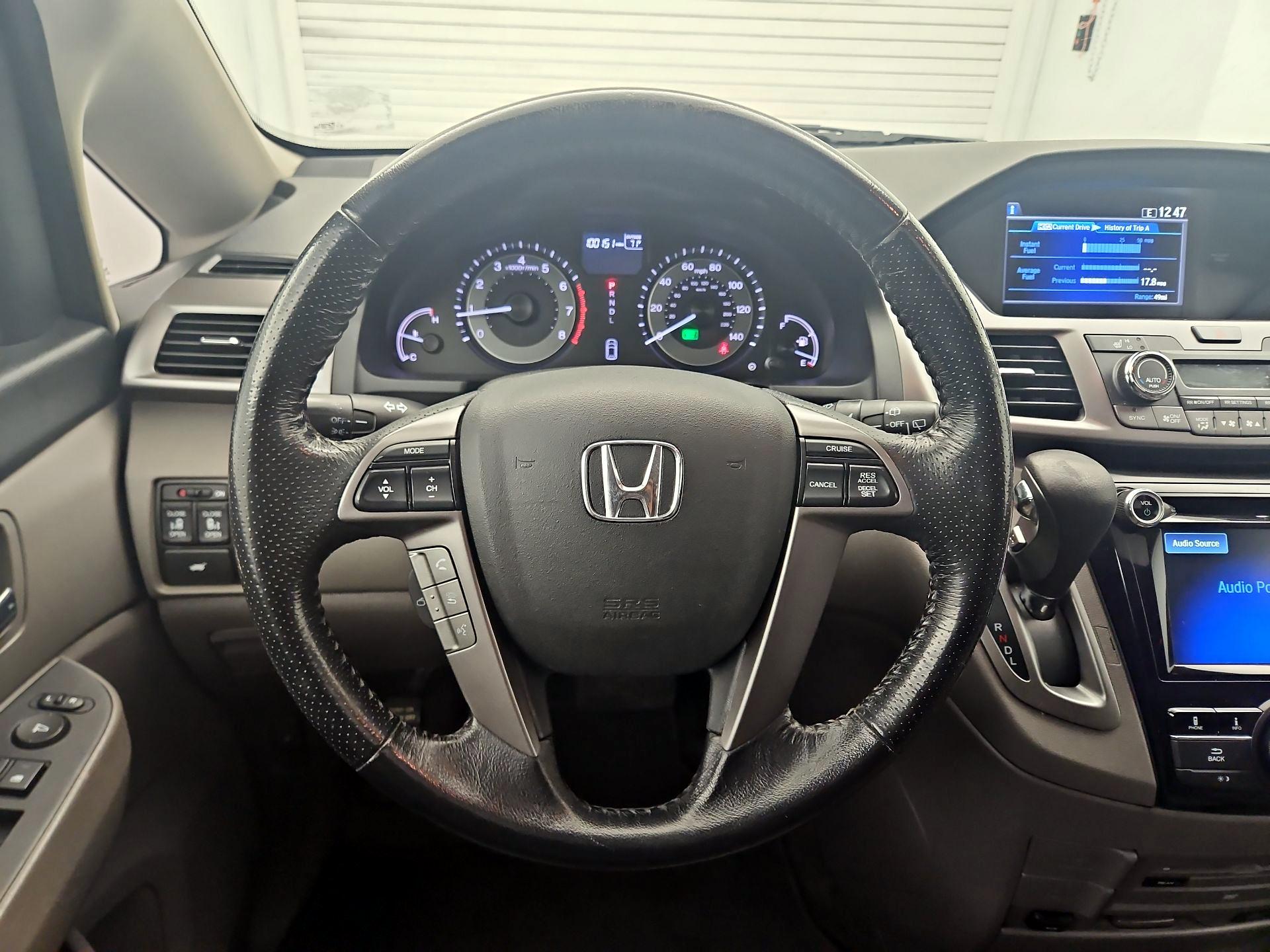 Thumbnail: 2015 Honda Odyssey - 10