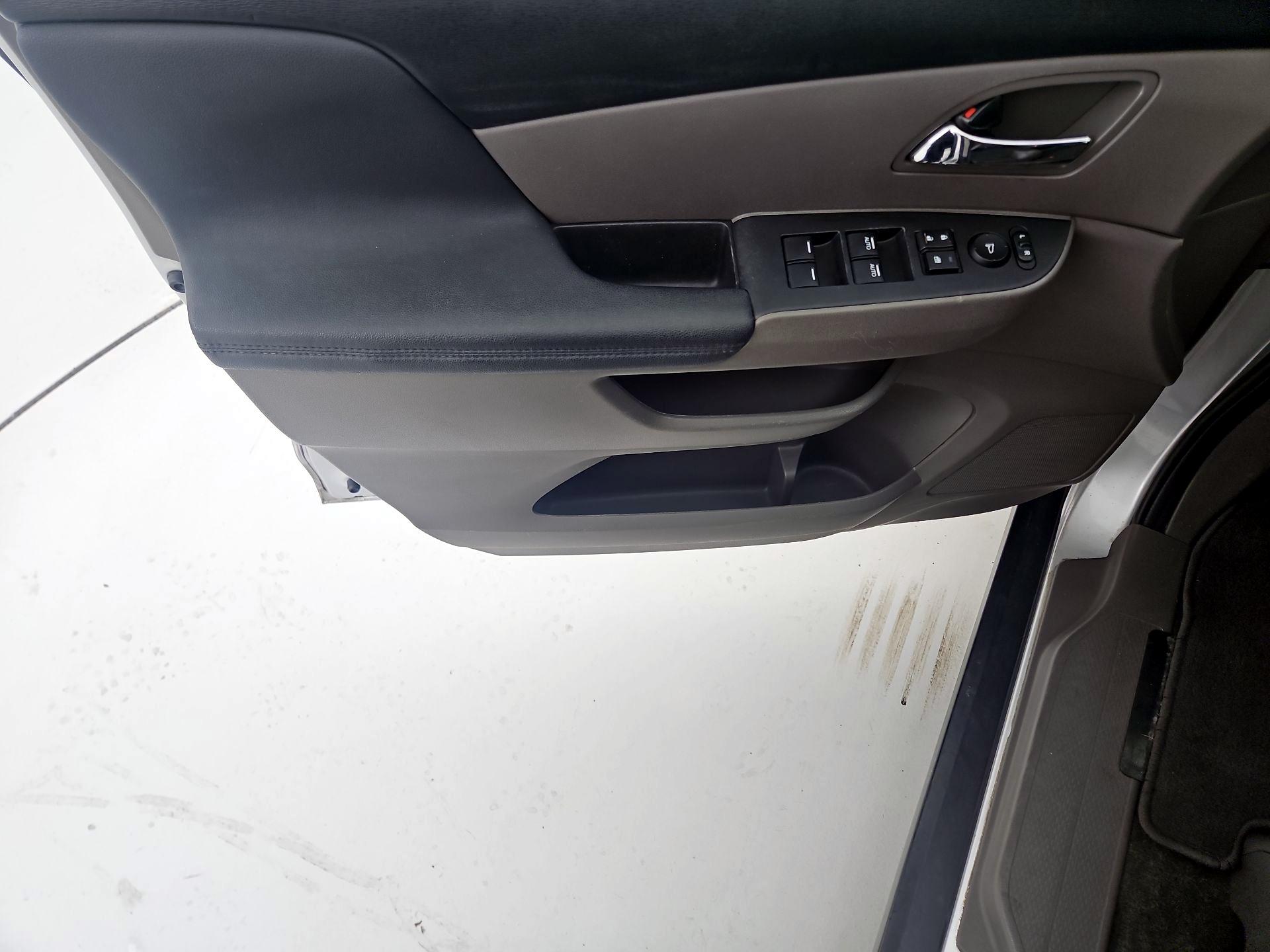 Thumbnail: 2015 Honda Odyssey - 12