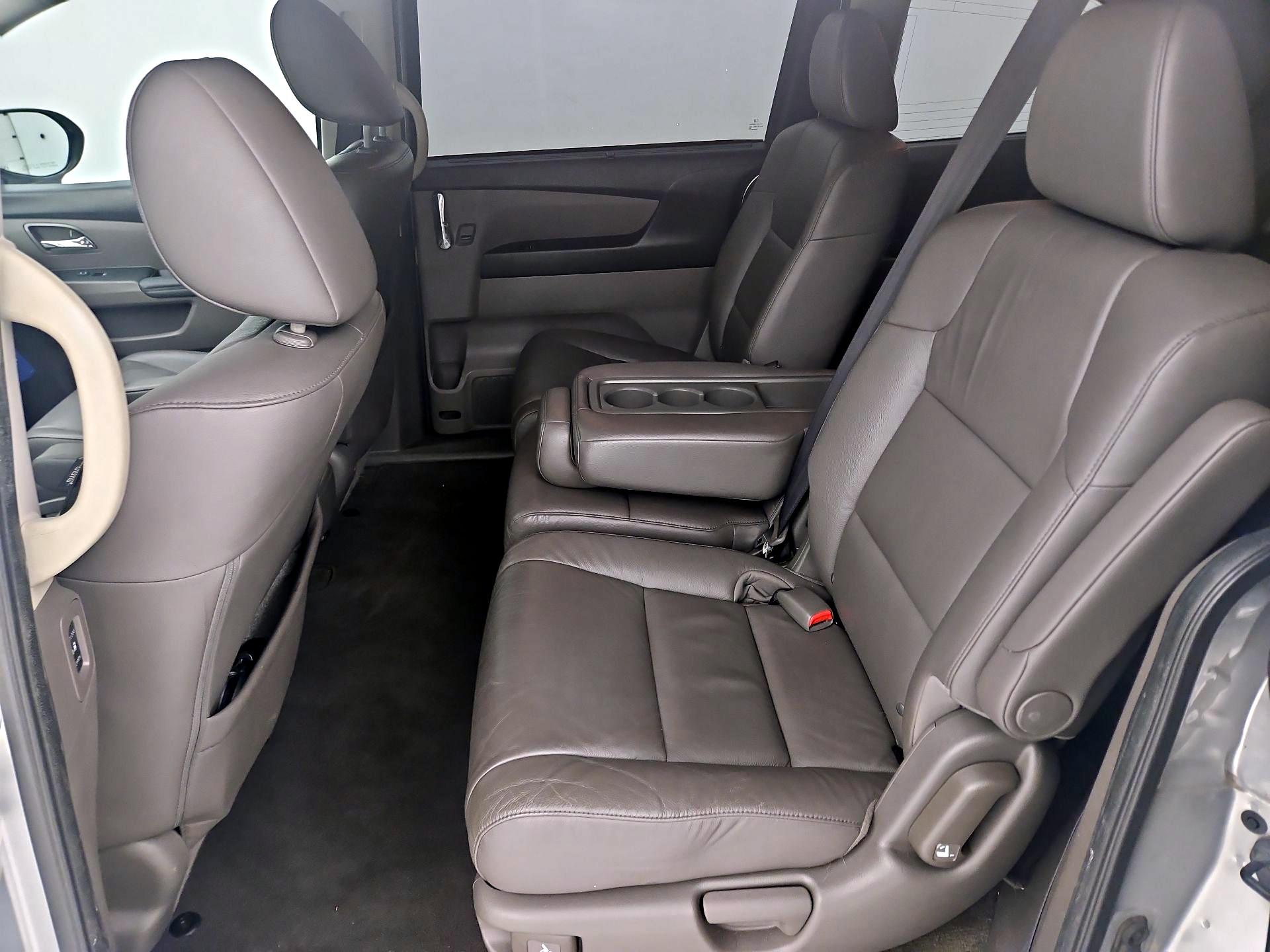 Thumbnail: 2015 Honda Odyssey - 20